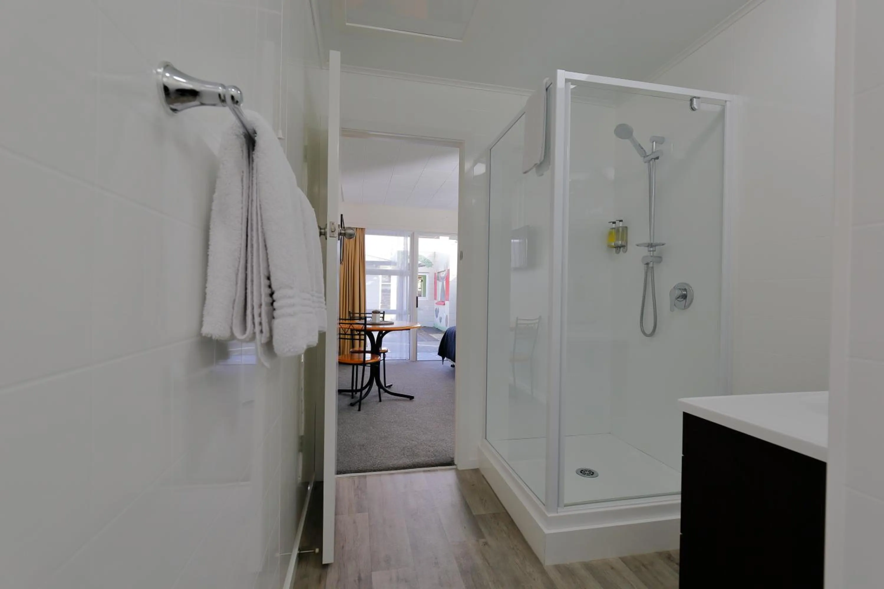 Bathroom in Aden Motel