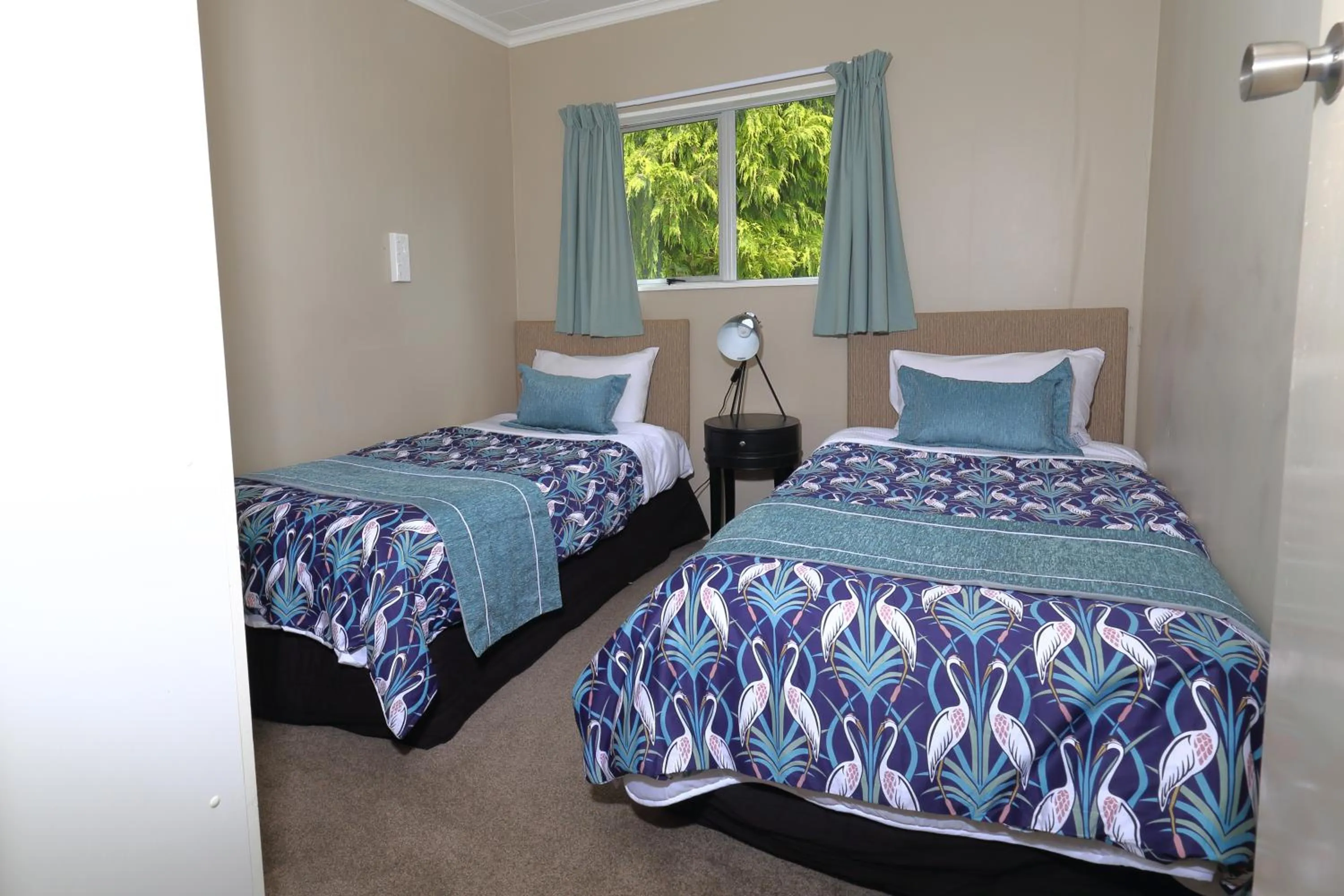 Bedroom, Bed in Aden Motel