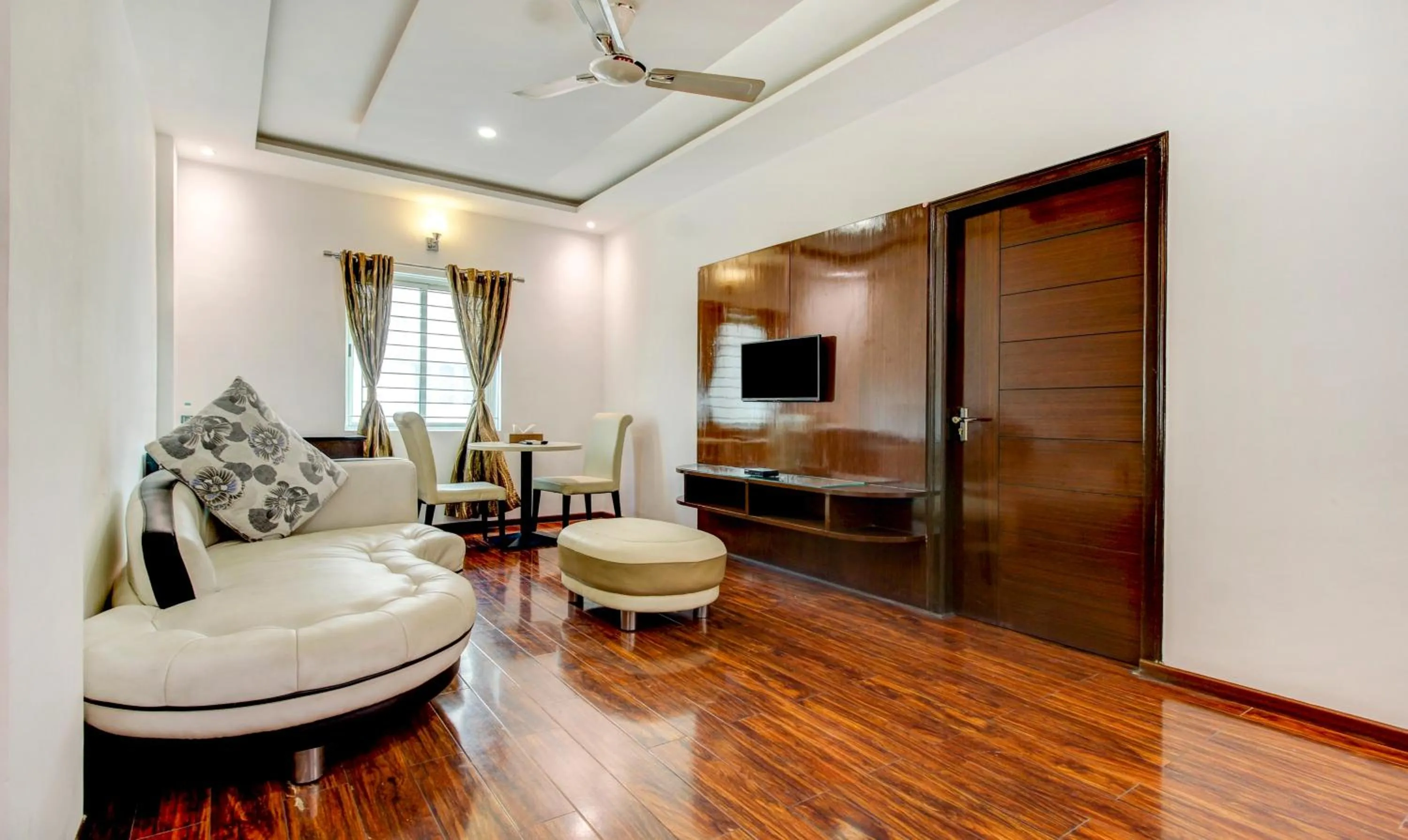 Bedroom in Treebo The Sai Leela Suites