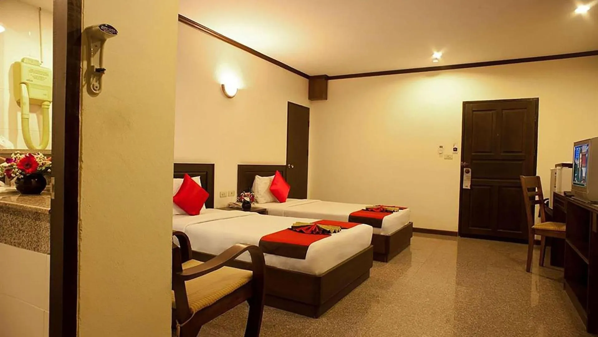 Bed in Royal Panerai Hotel Chiangmai