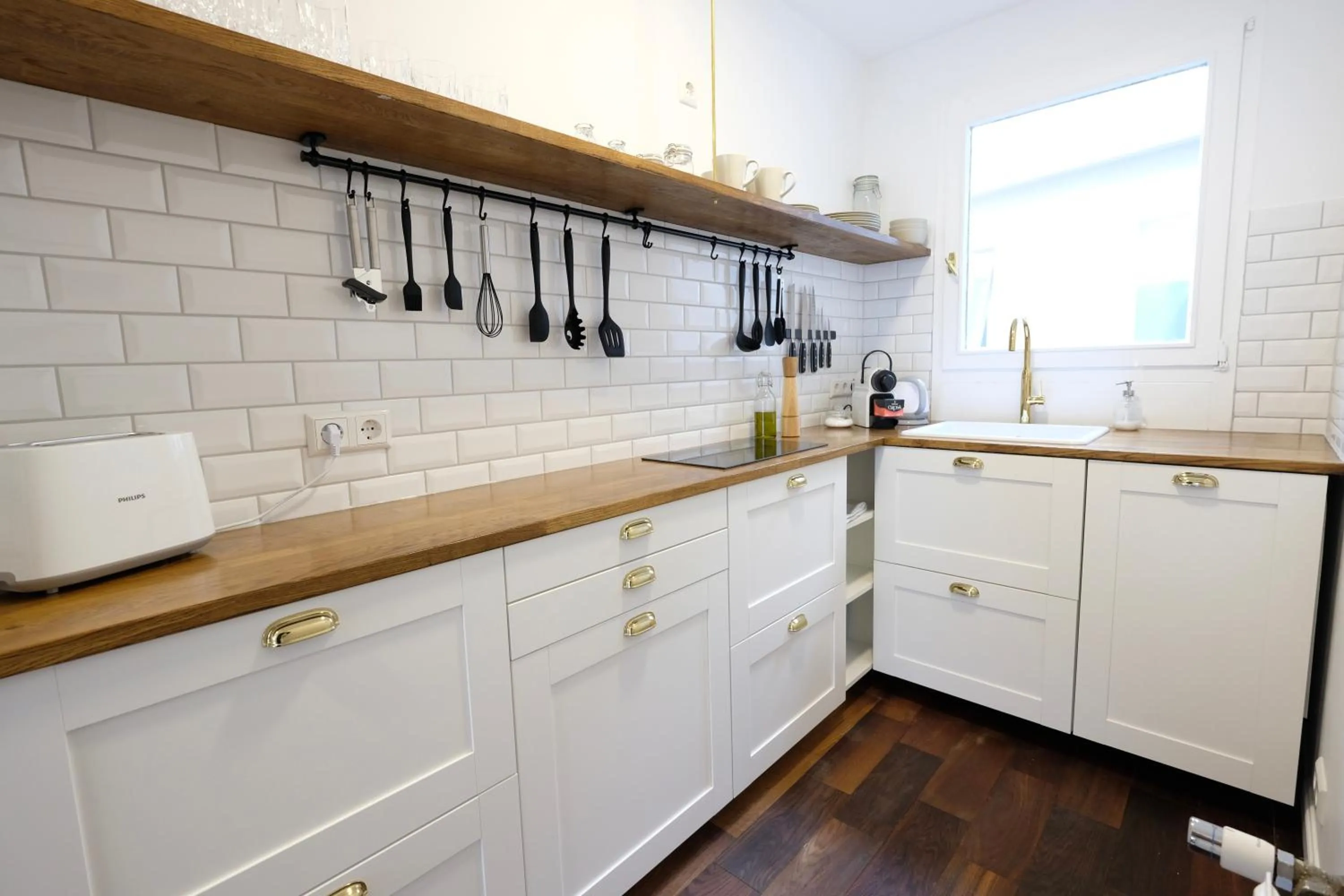 Kitchen or kitchenette in Boutique Charme Apartments Langestr 14