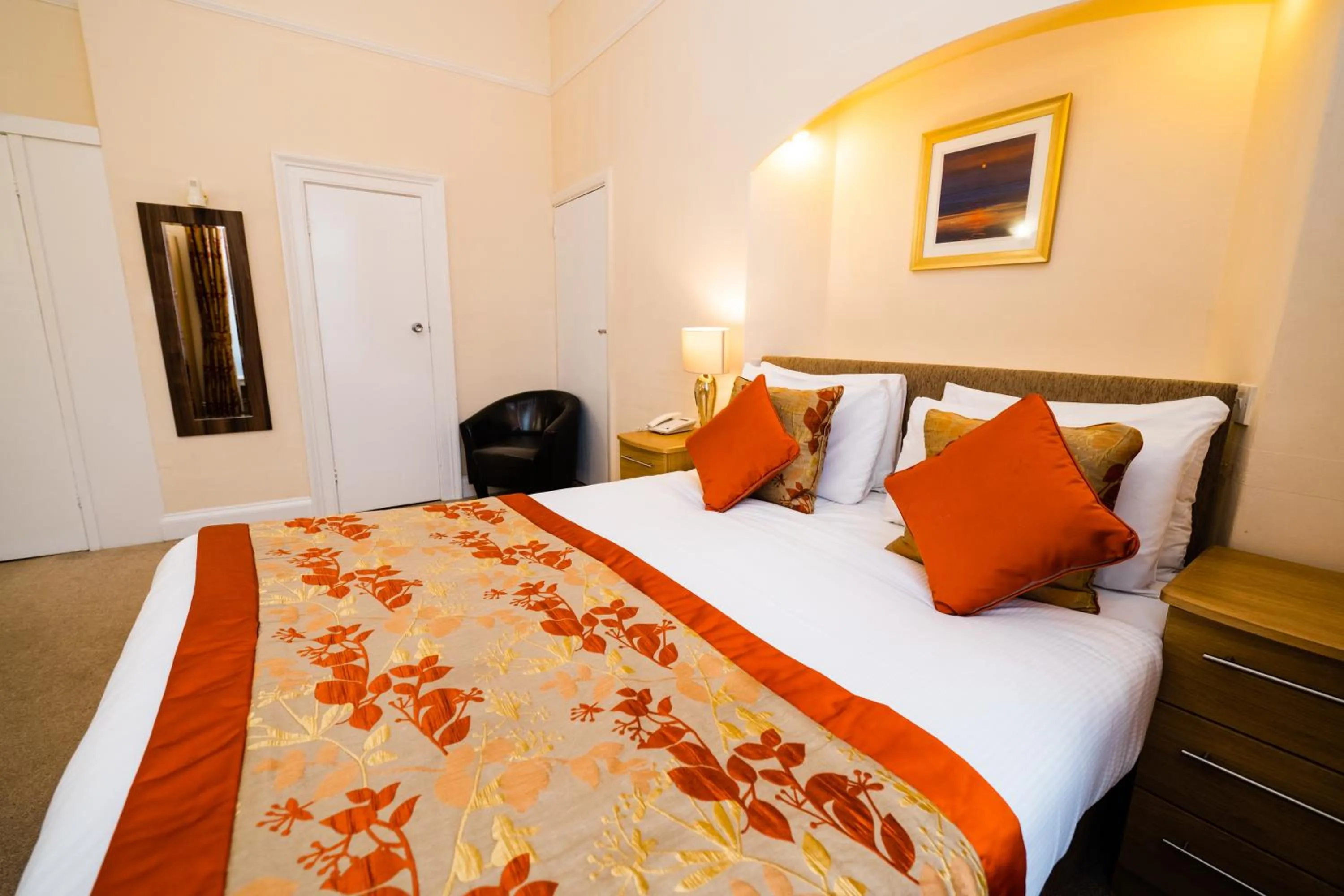 Bed in Raven Hall Hotel