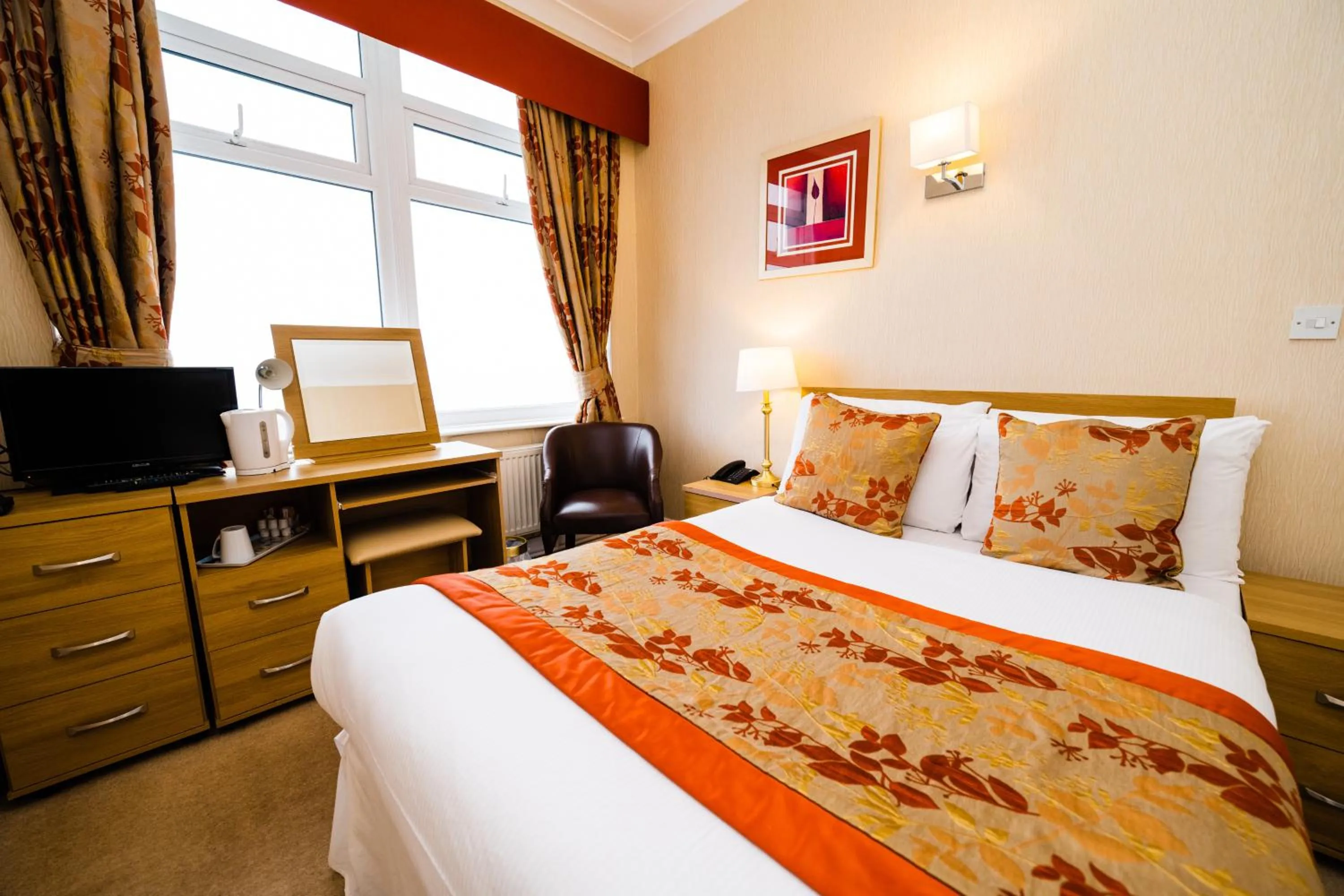 Bed in Raven Hall Hotel