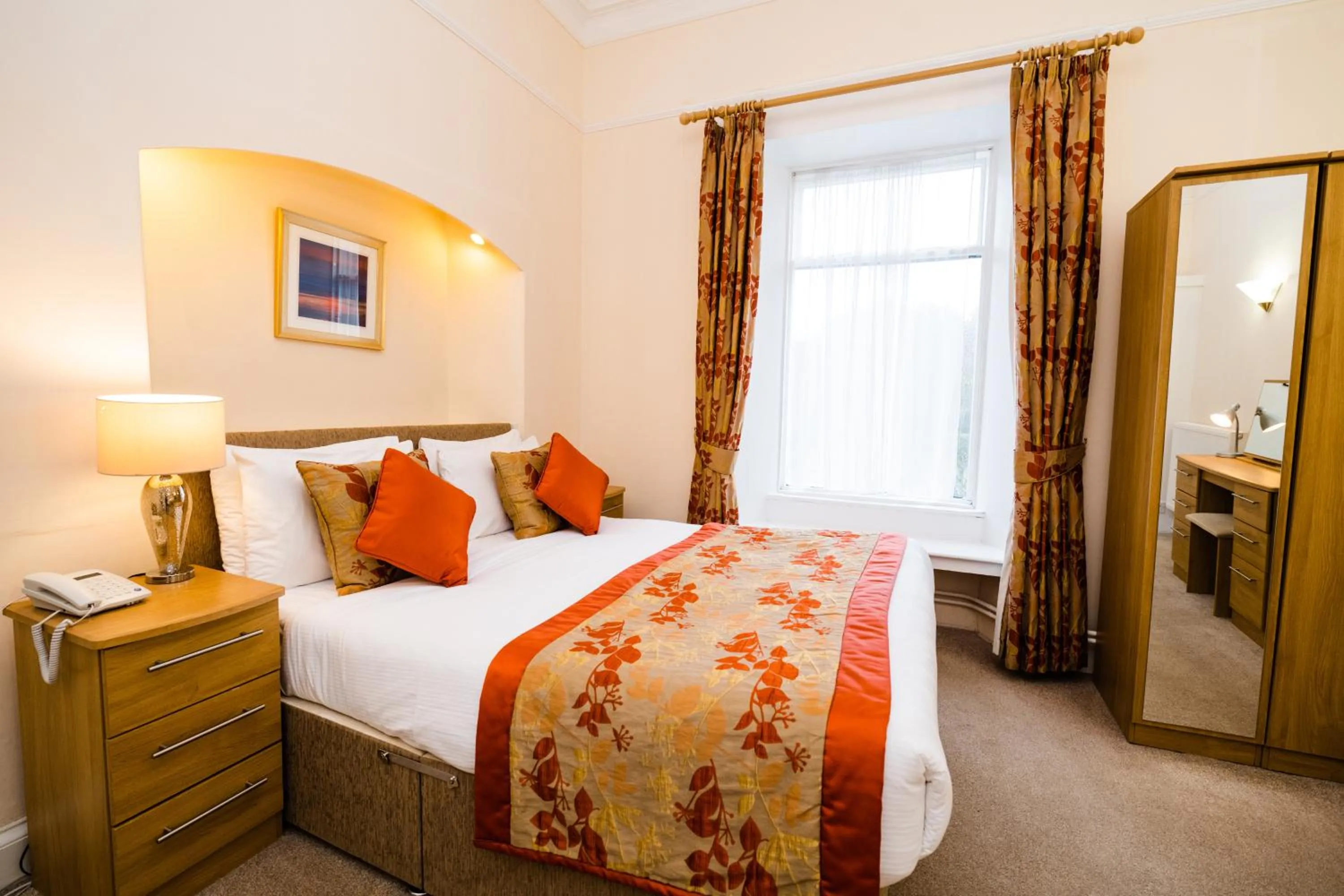 Bed in Raven Hall Hotel