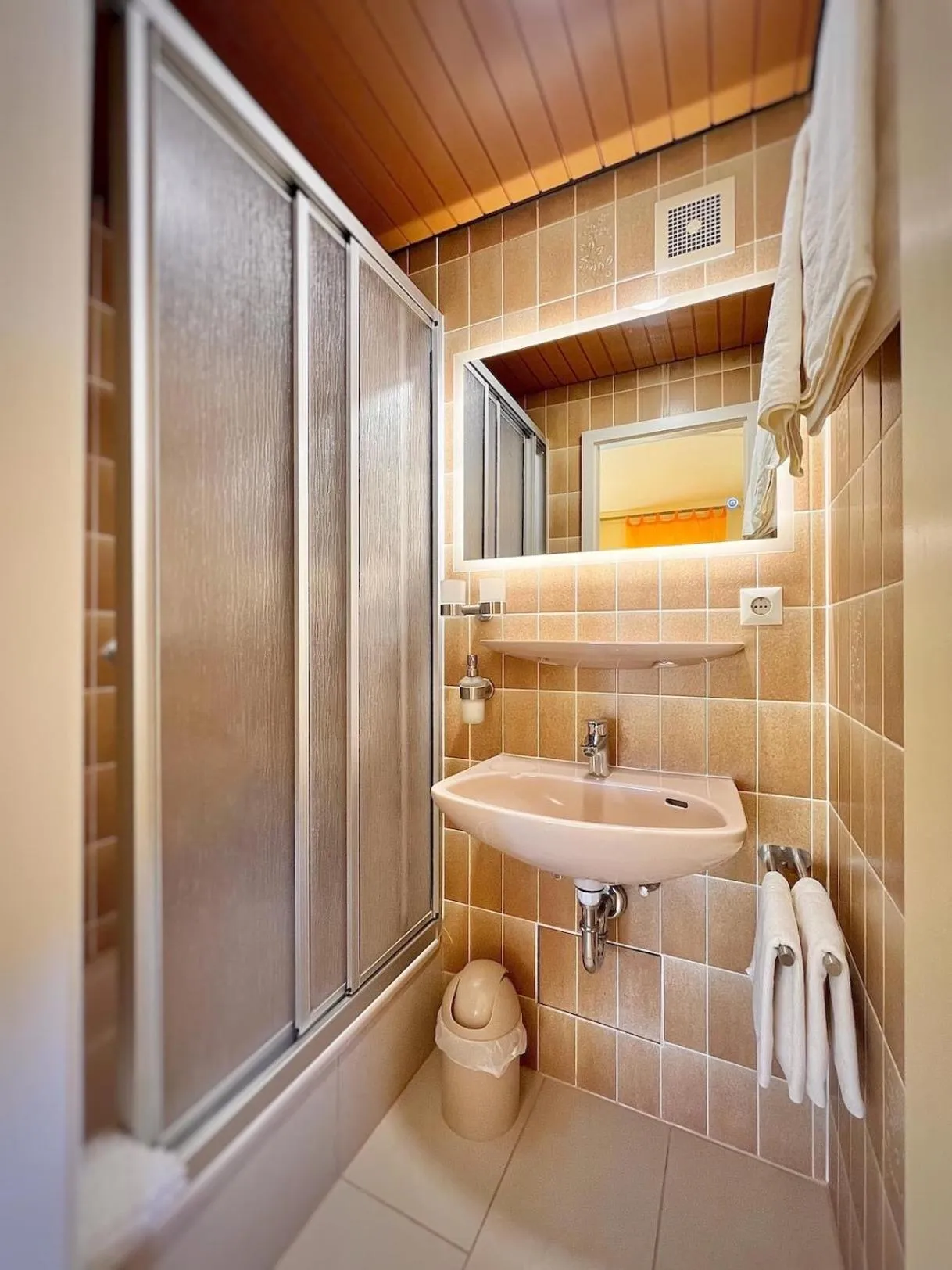 Shower in Hotel-Heilsberg