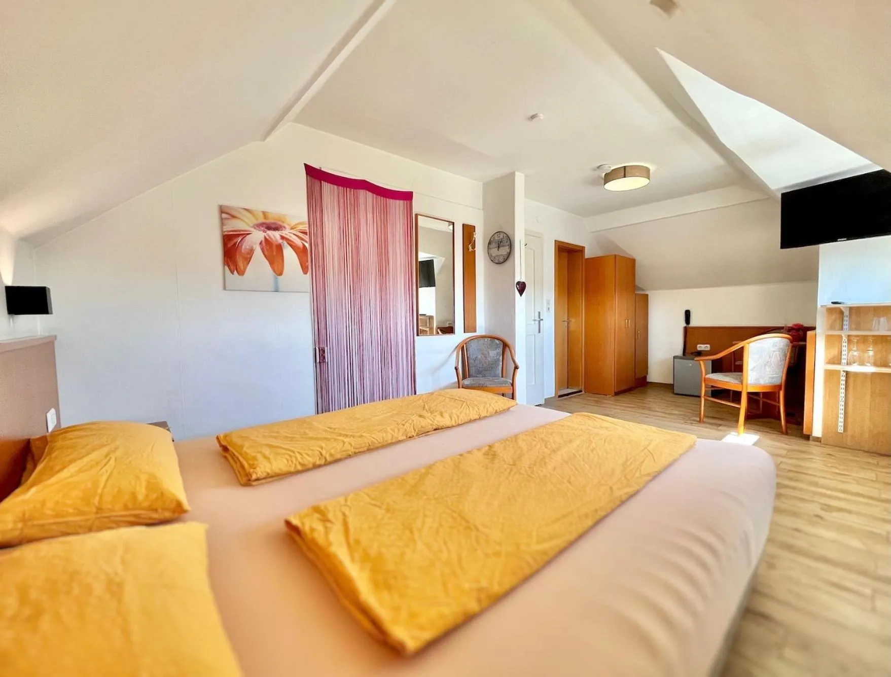 Bed in Hotel-Heilsberg