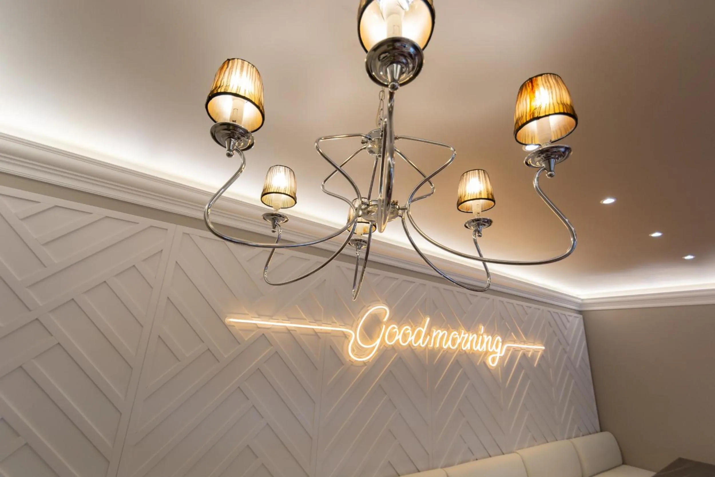 Property logo or sign in 2H Horizon Hotel