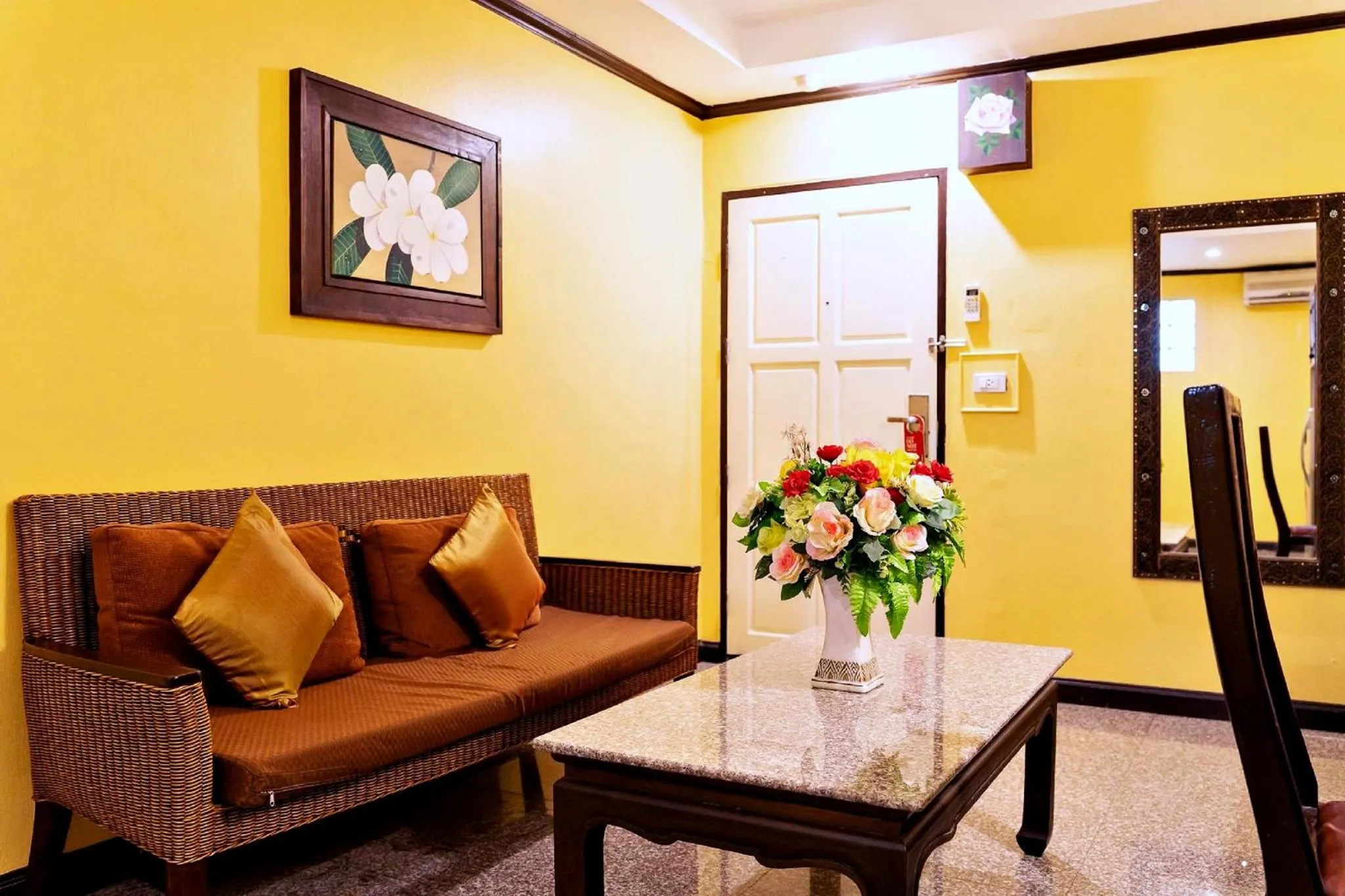 Seating area in Royal Peninsula Hotel Chiangmai