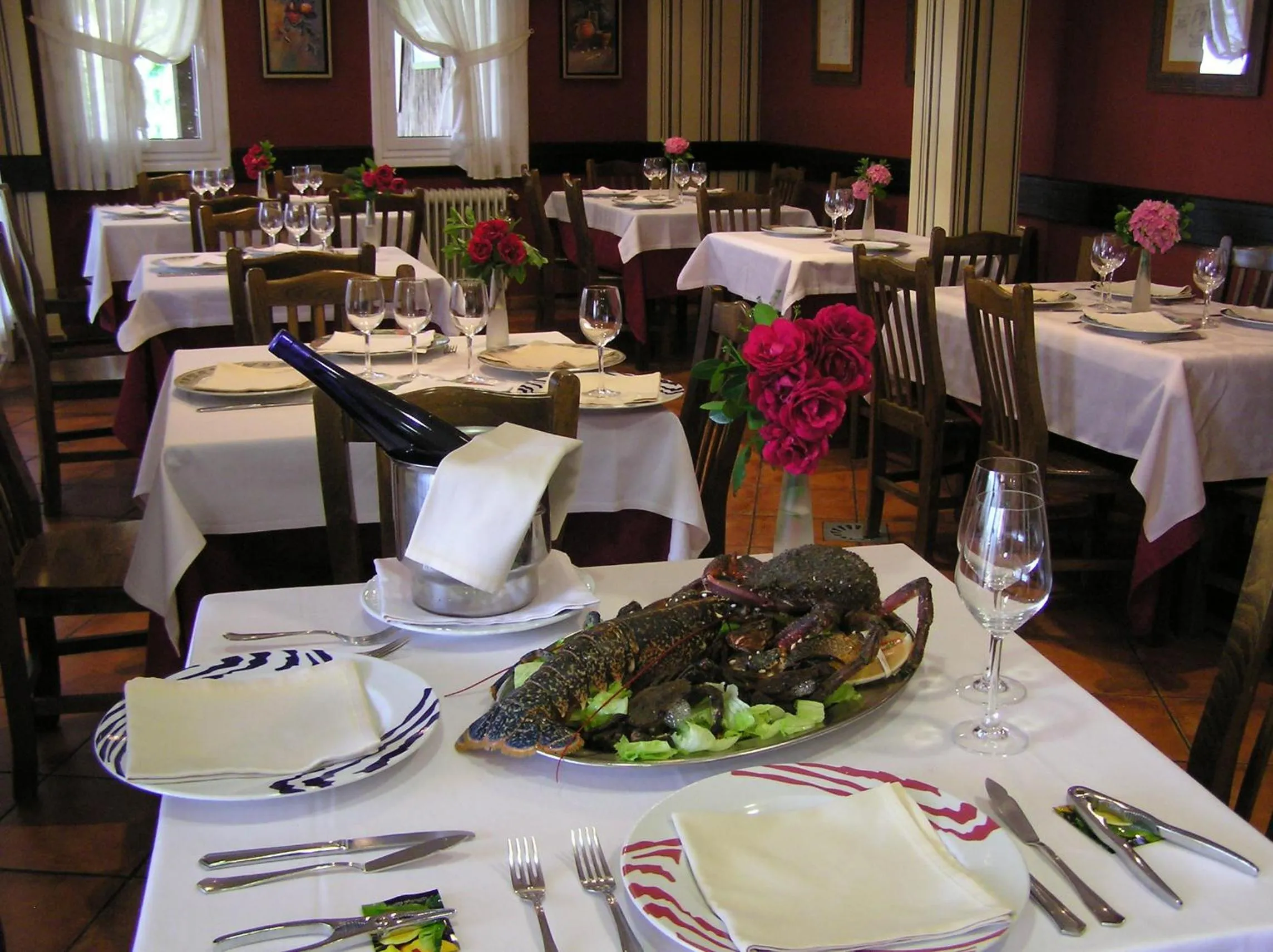 Restaurant/places to eat in Hotel Entreviñes