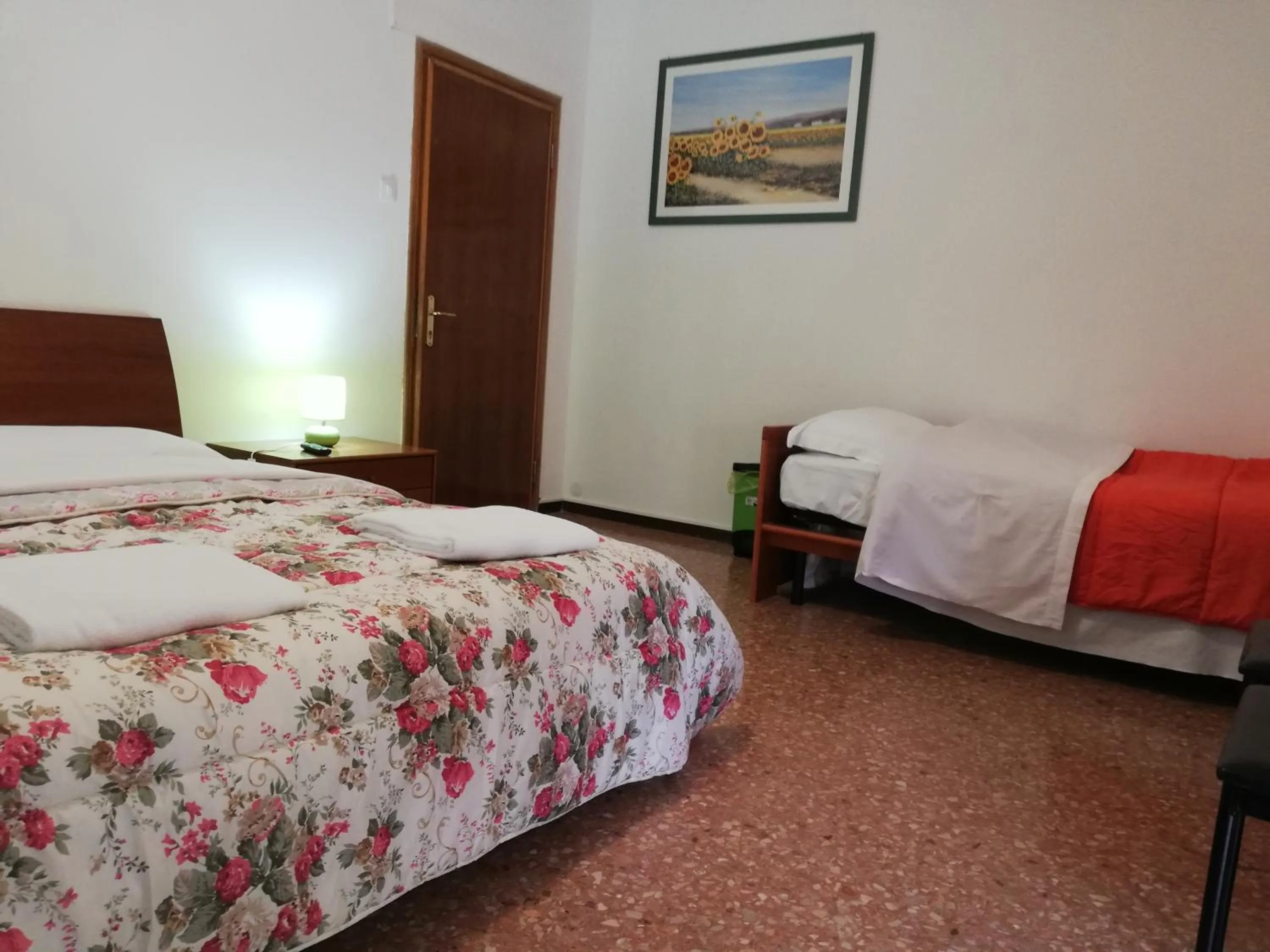 Classic Triple Room in Venice Best Vacation