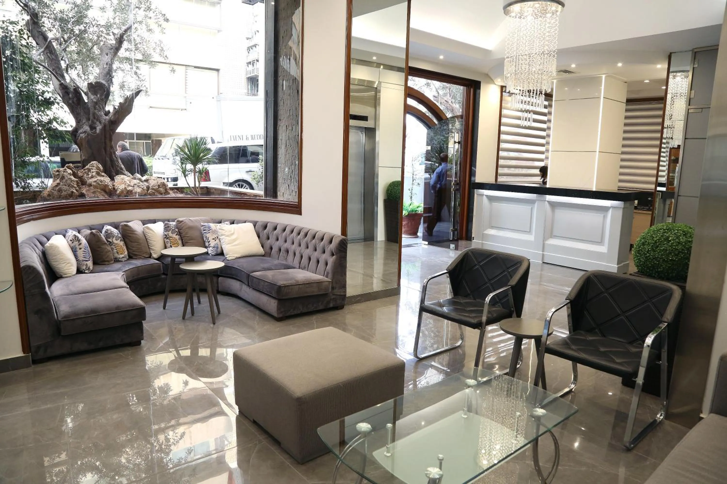 Lobby or reception in Verdun Suites Hotel