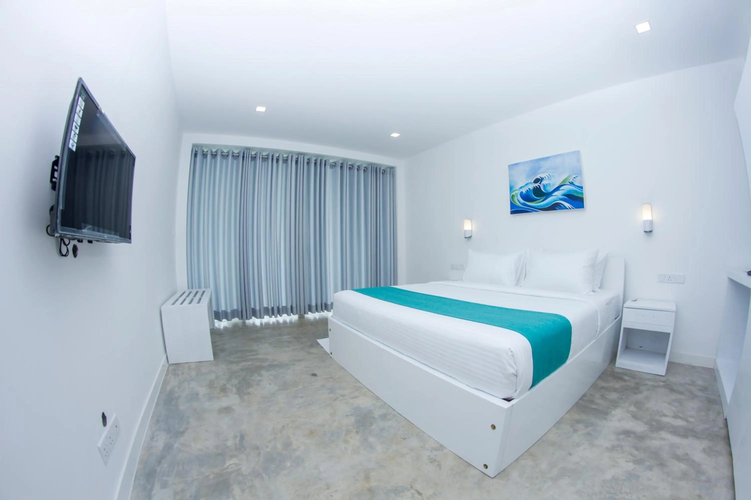 Bed in Somerset Mirissa Beach