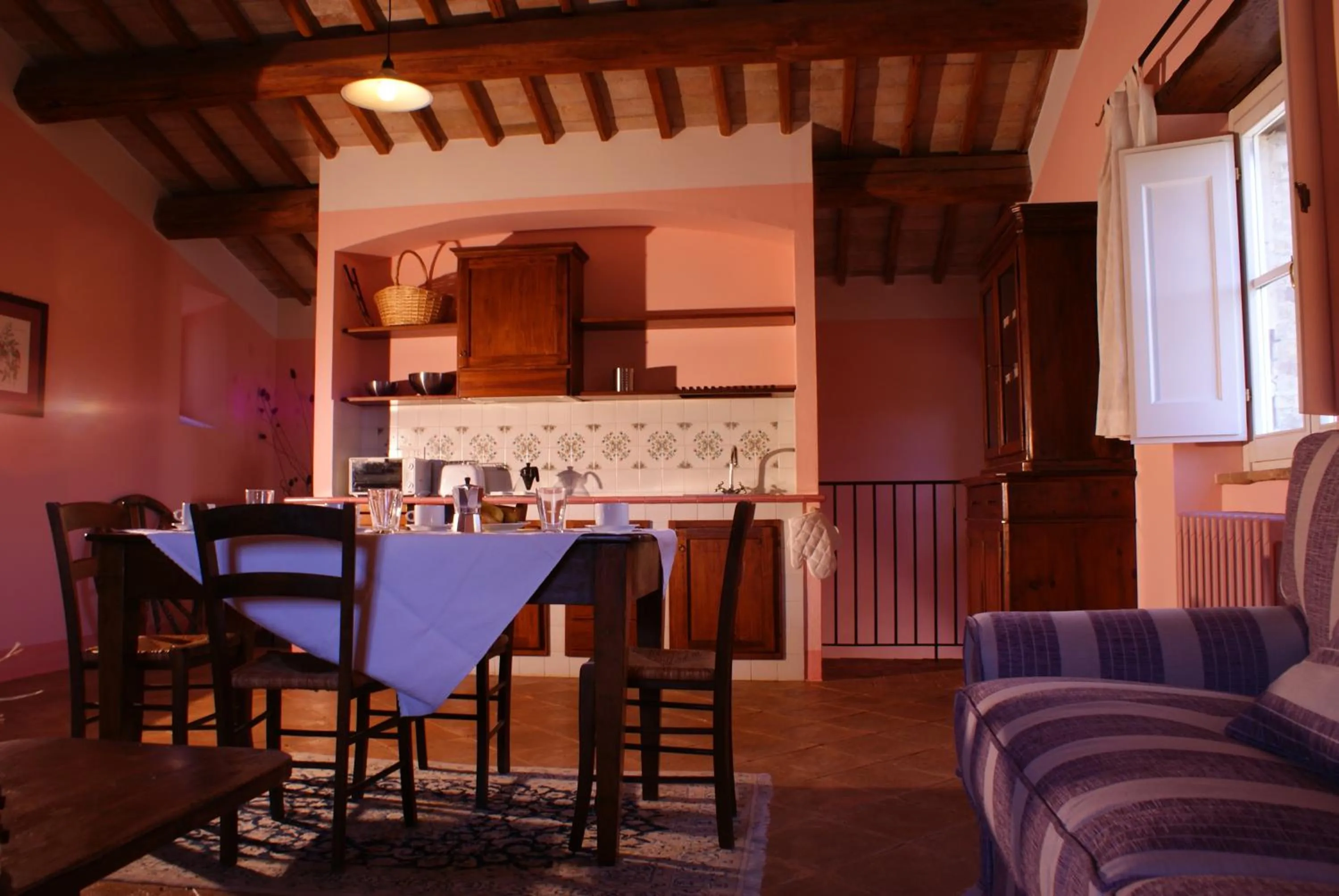 Dining area in Re Artù Assisi Country Lifestyle