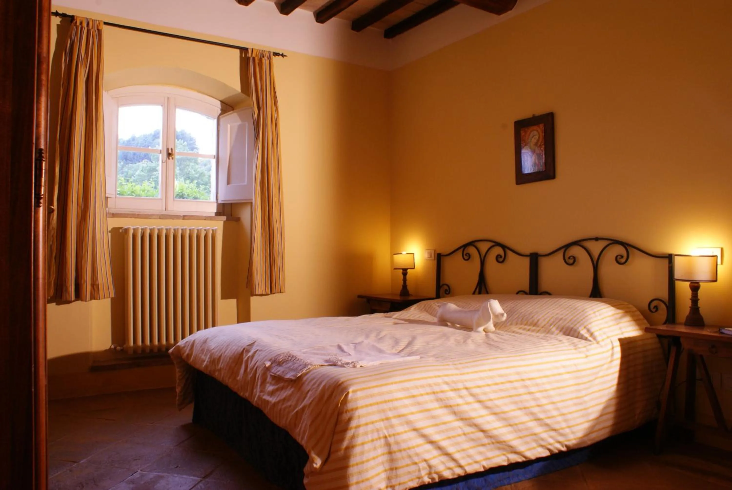Day, Bed in Re Artù Assisi Country Lifestyle