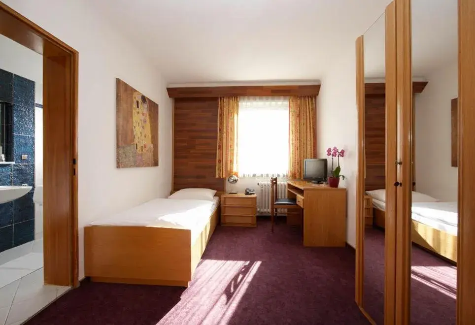 Standard Single Room - single occupancy in Hotel Erbprinzenhof Standard Single Room - single occupancy in Hotel Erbprinzenhof