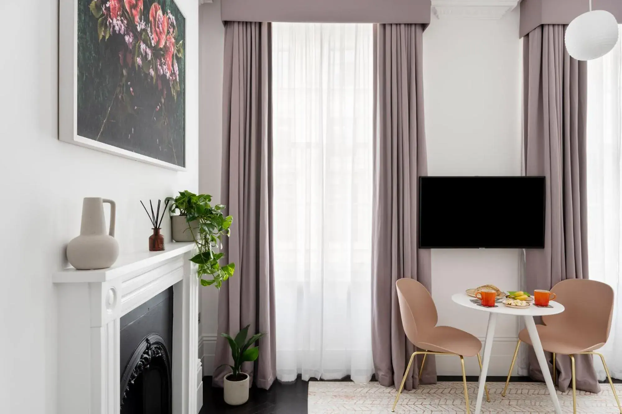 One-Bedroom Apartment in The Moorgate by COVE One-Bedroom Apartment in The Moorgate by COVE