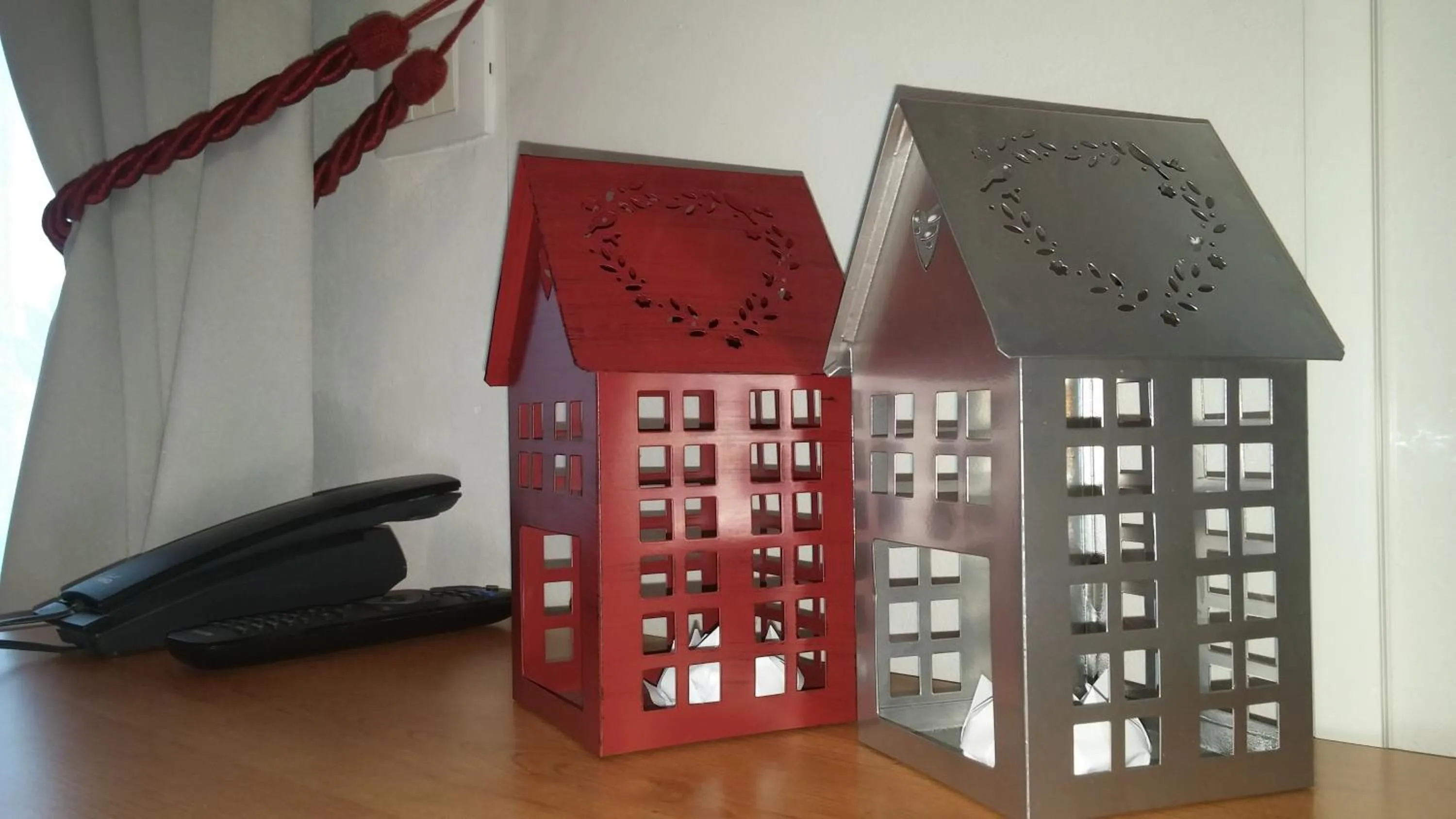 Decorative detail in Venice Airport Room