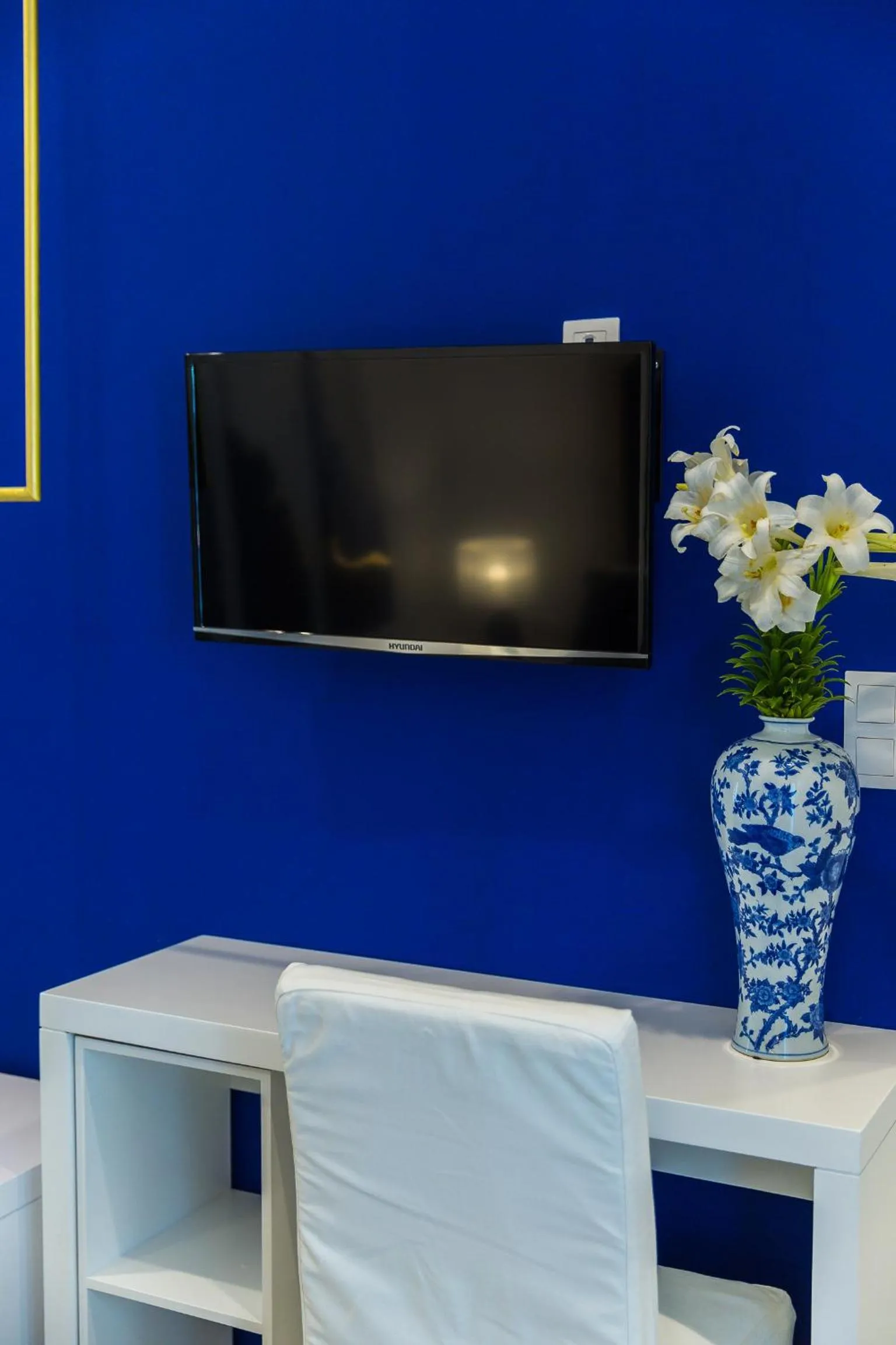 TV and multimedia in Georgioupolis Plaza Suites