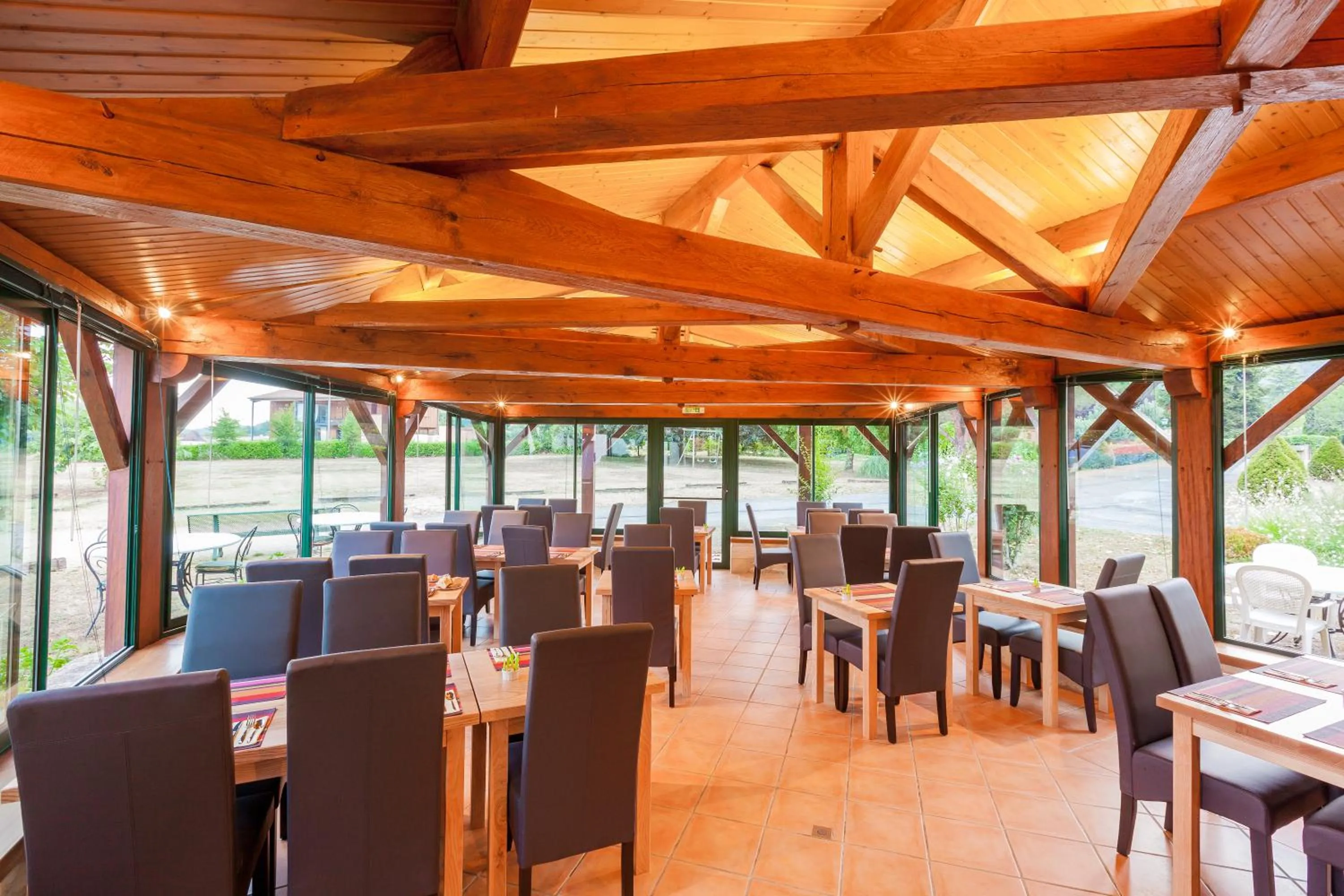 Area and facilities in L'Oustal de Vézac