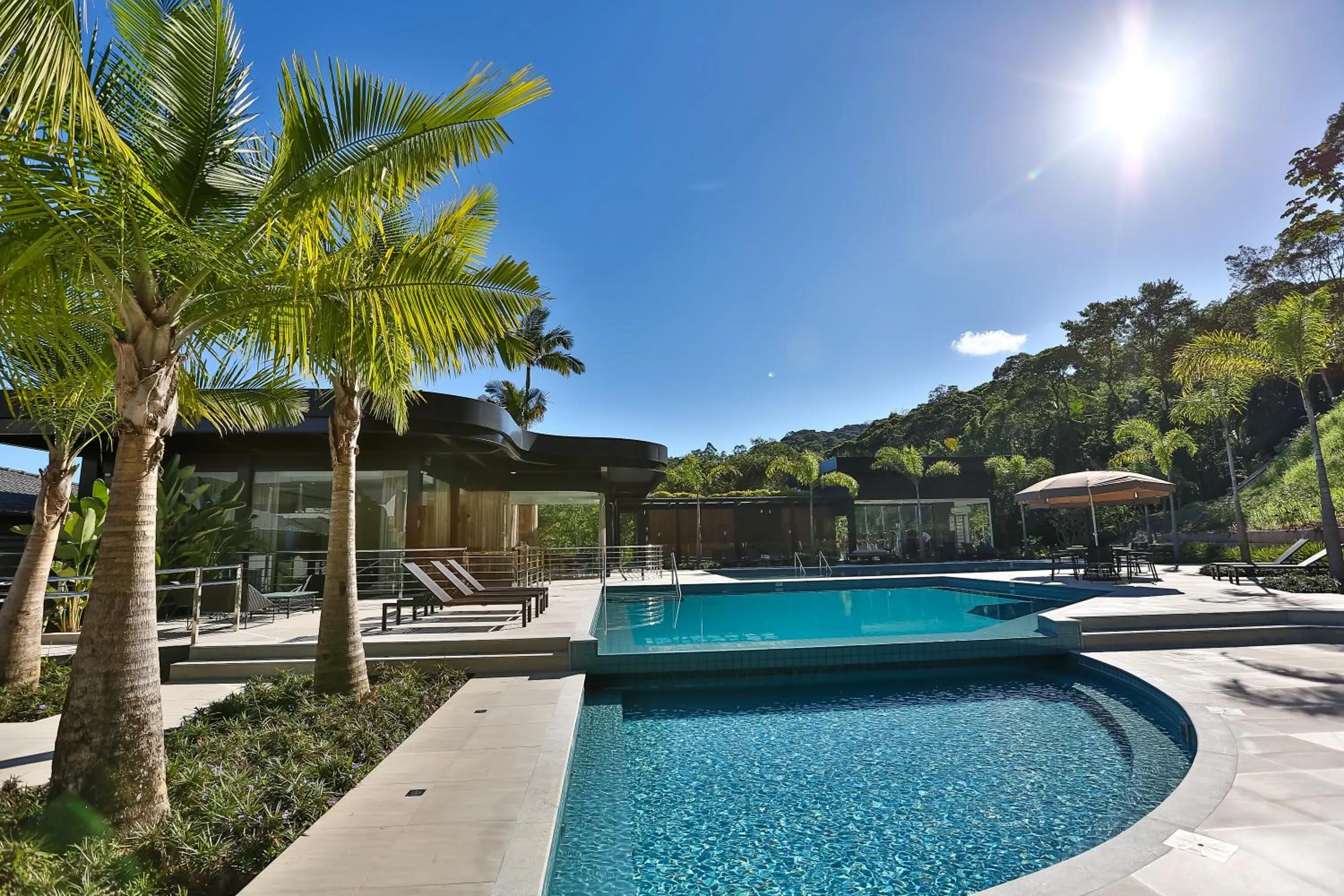 Pool view in Quality Hotel Blumenau