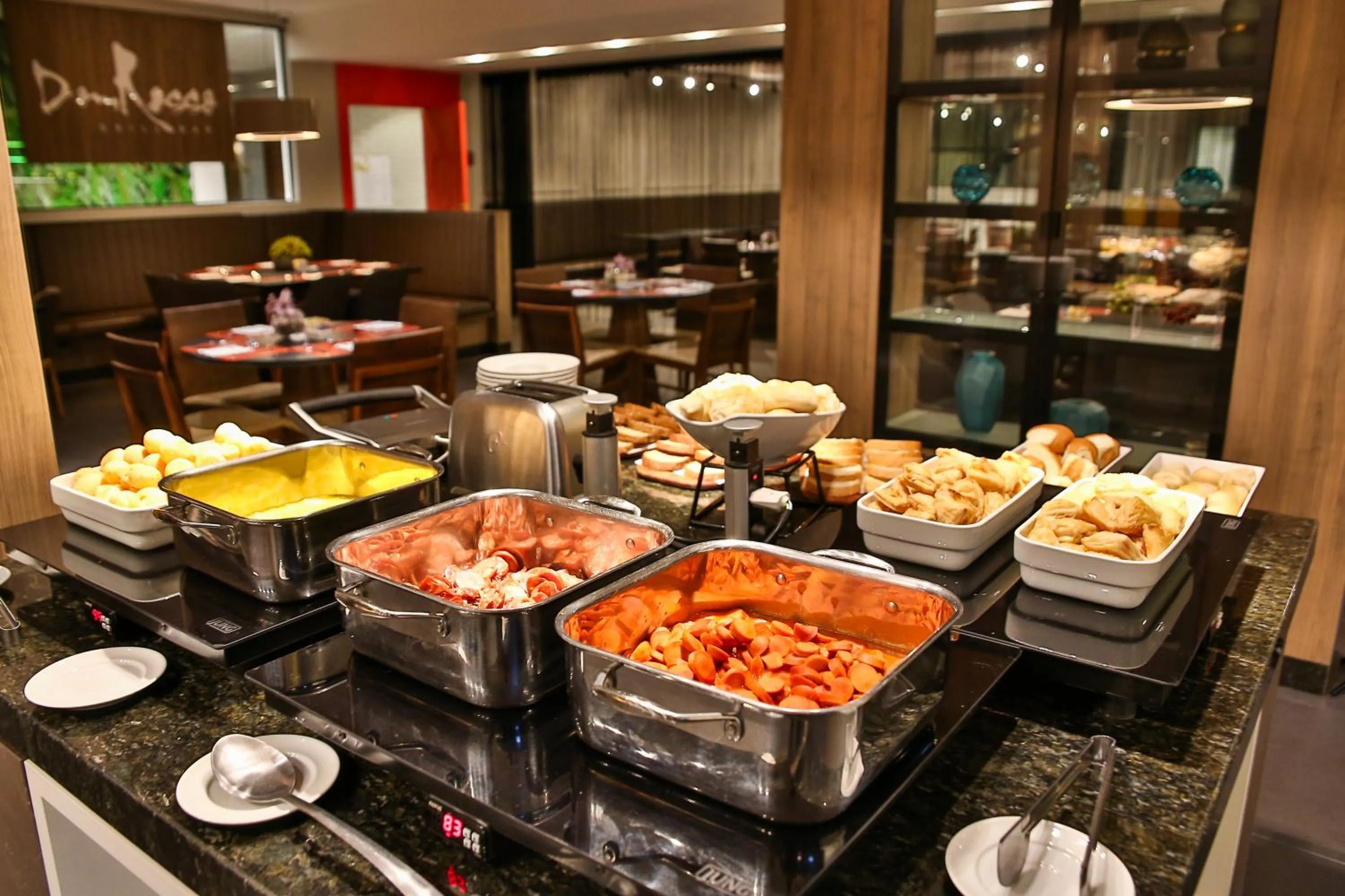 Breakfast in Quality Hotel Blumenau