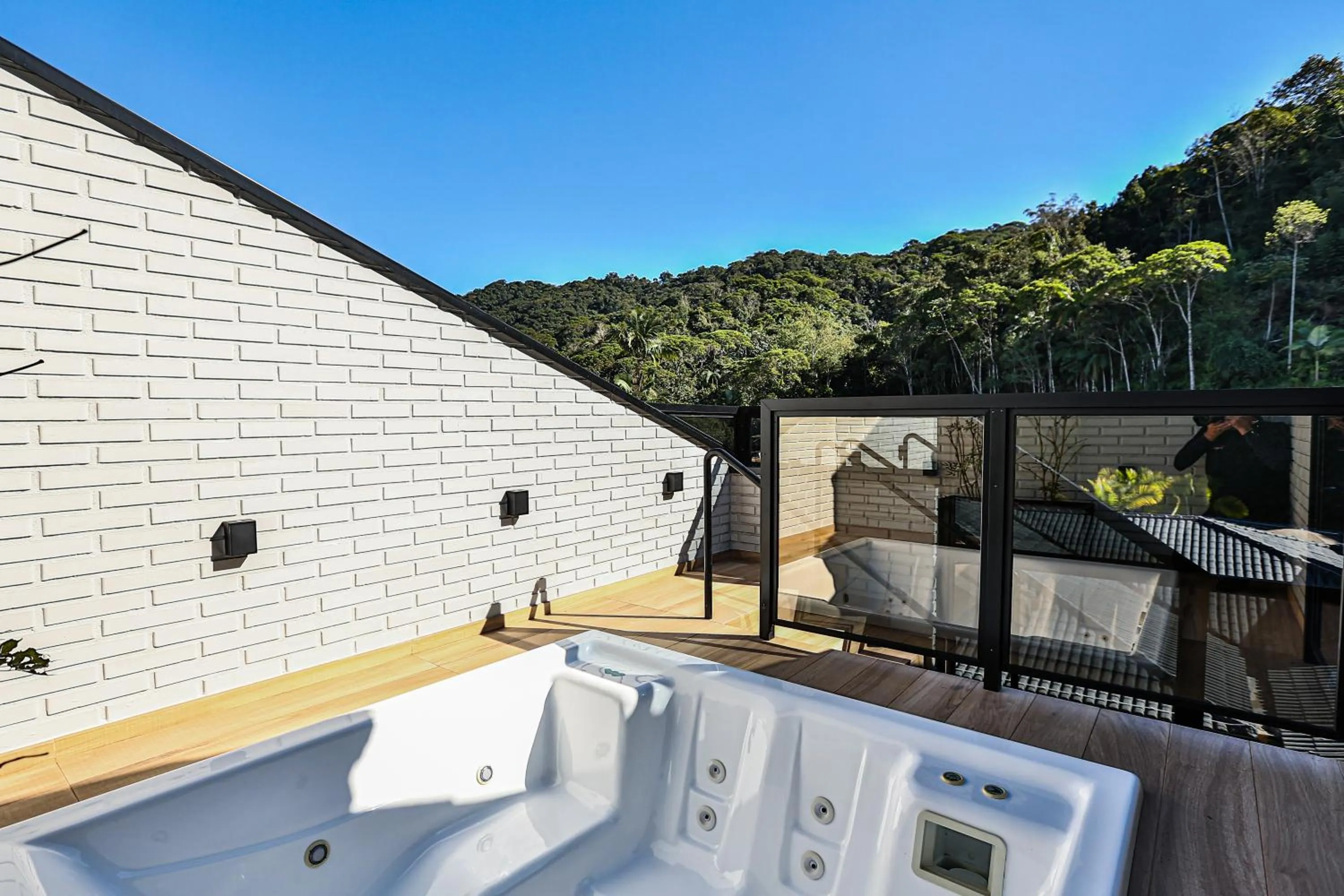 Hot Tub in Quality Hotel Blumenau