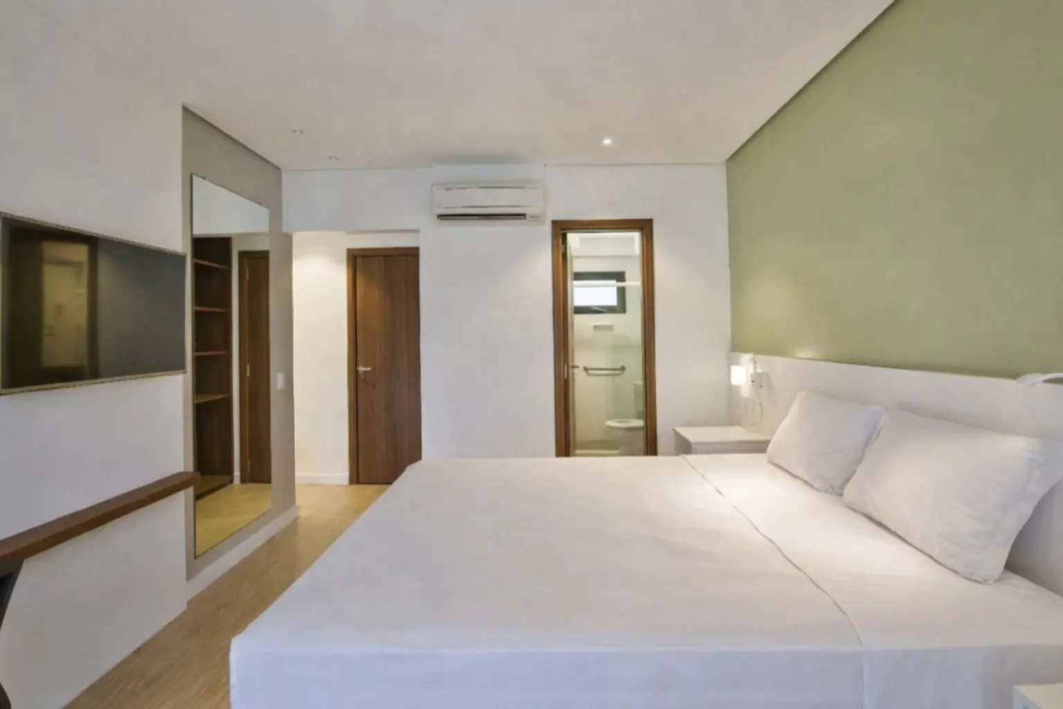 Bed in Quality Hotel Blumenau
