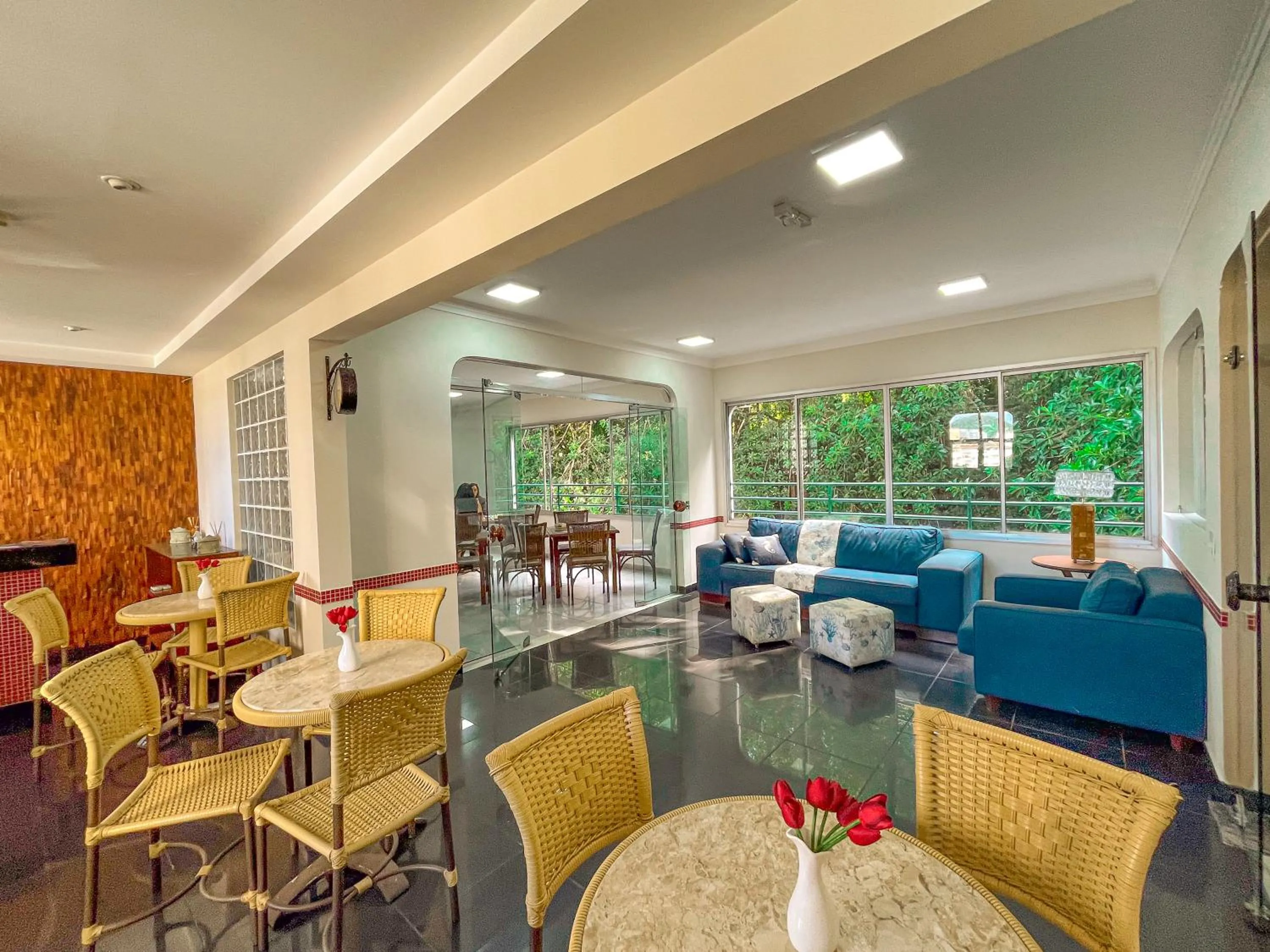 Lounge or bar in Hotel Nacional Inn Guarujá