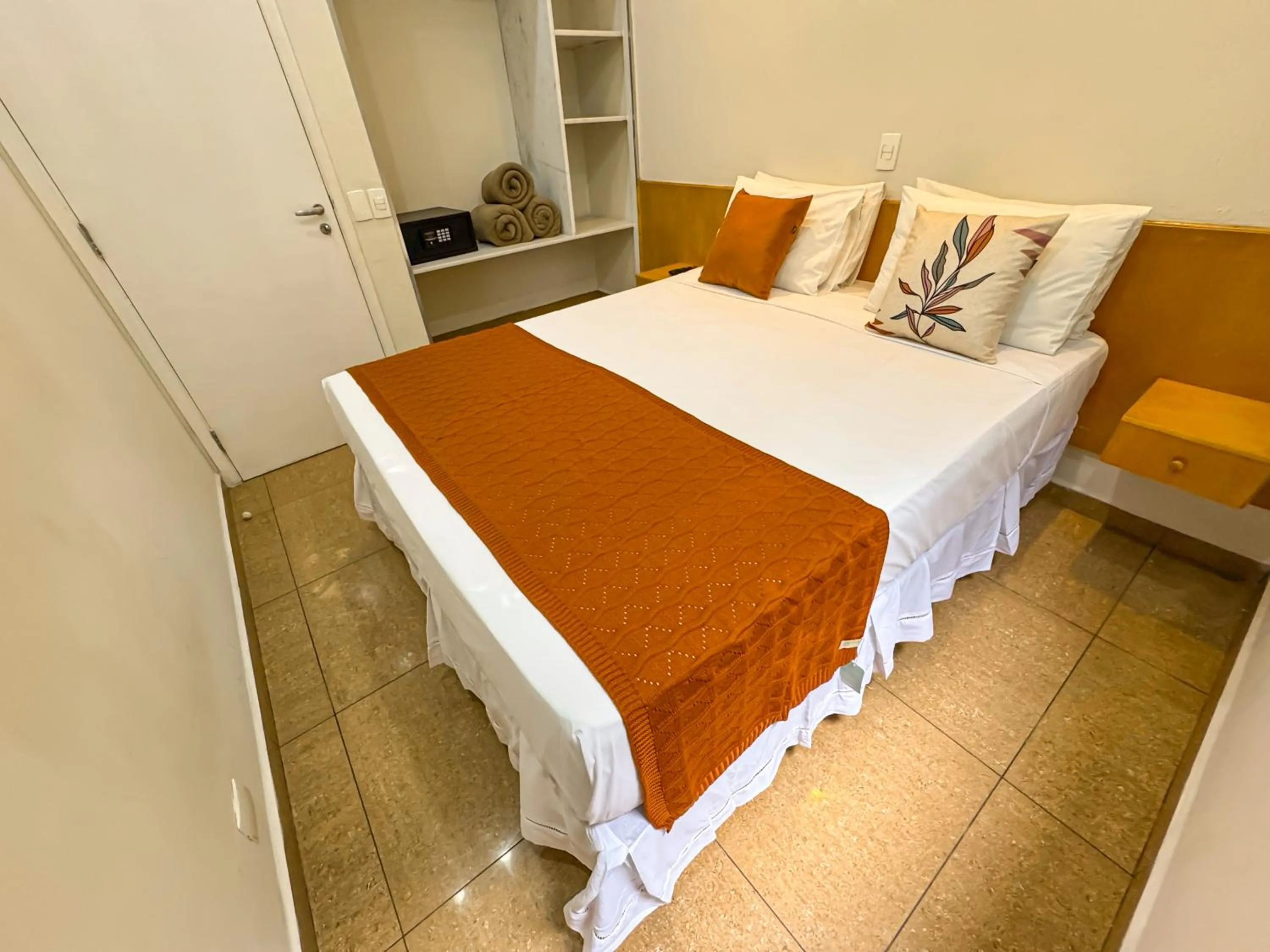 Bedroom, Bed in Hotel Nacional Inn Guarujá