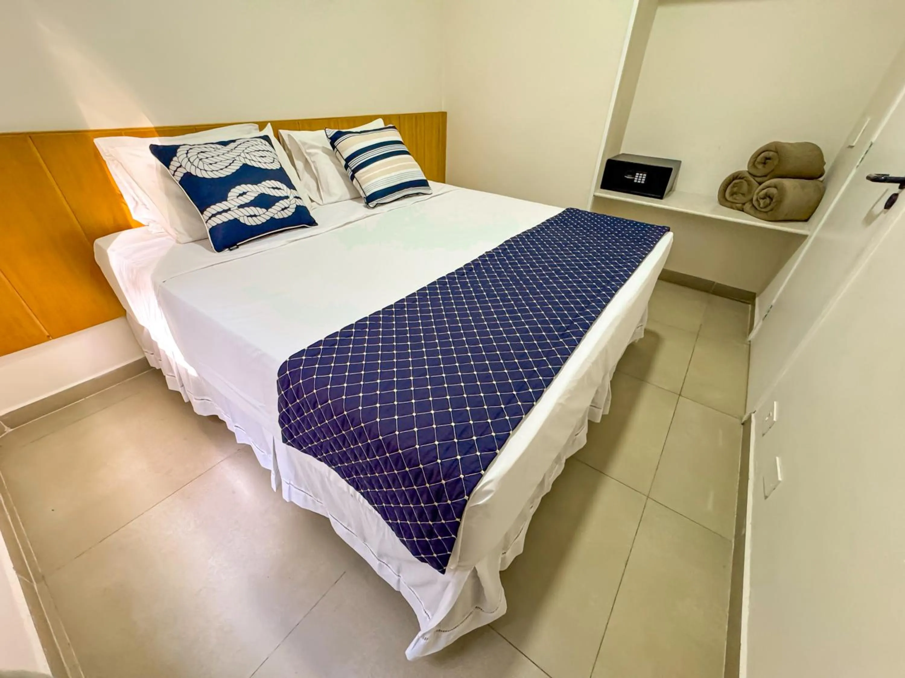 Bedroom, Bed in Hotel Nacional Inn Guarujá