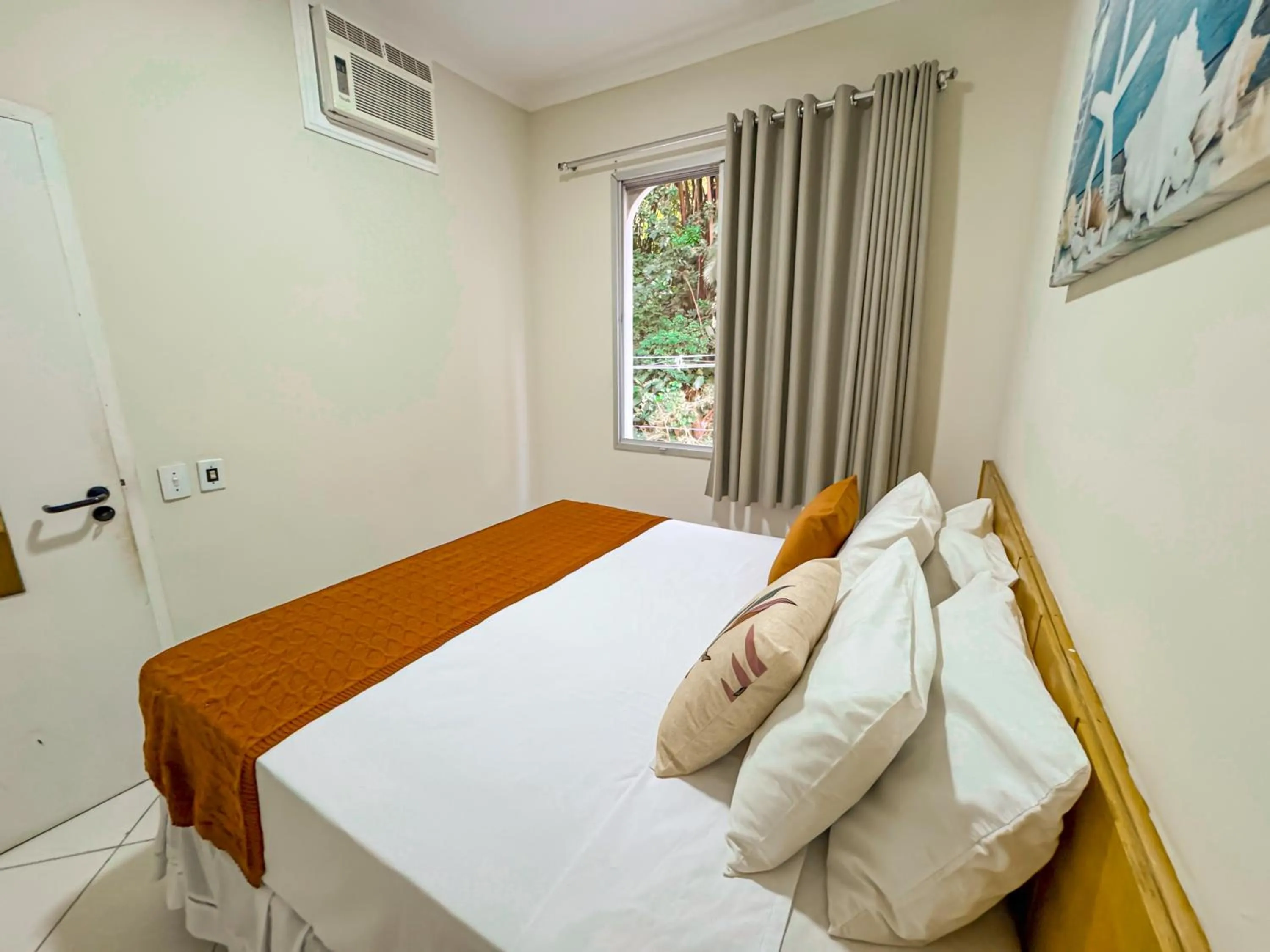 Bedroom, Bed in Hotel Nacional Inn Guarujá