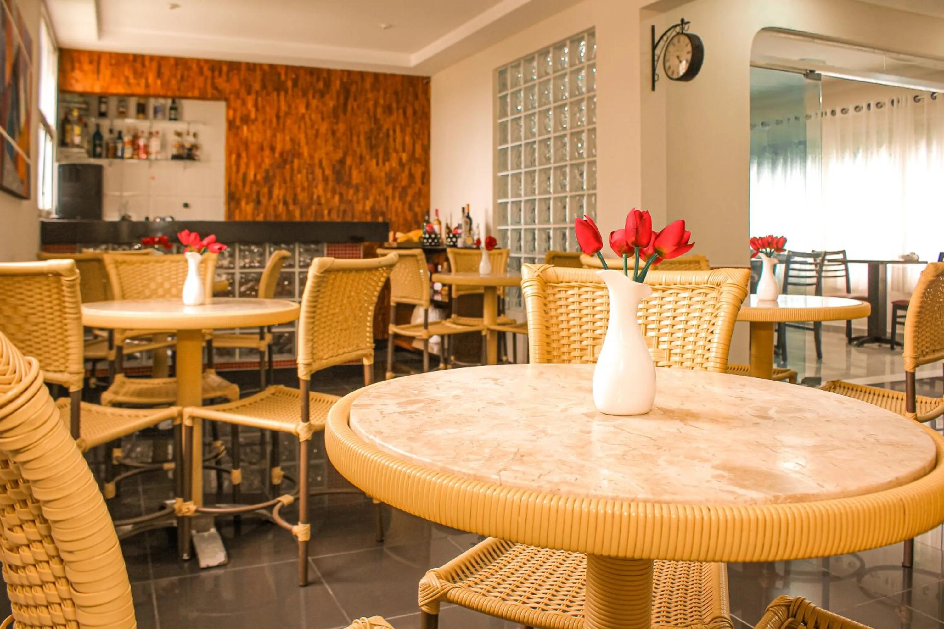 Lounge or bar in Hotel Nacional Inn Guarujá