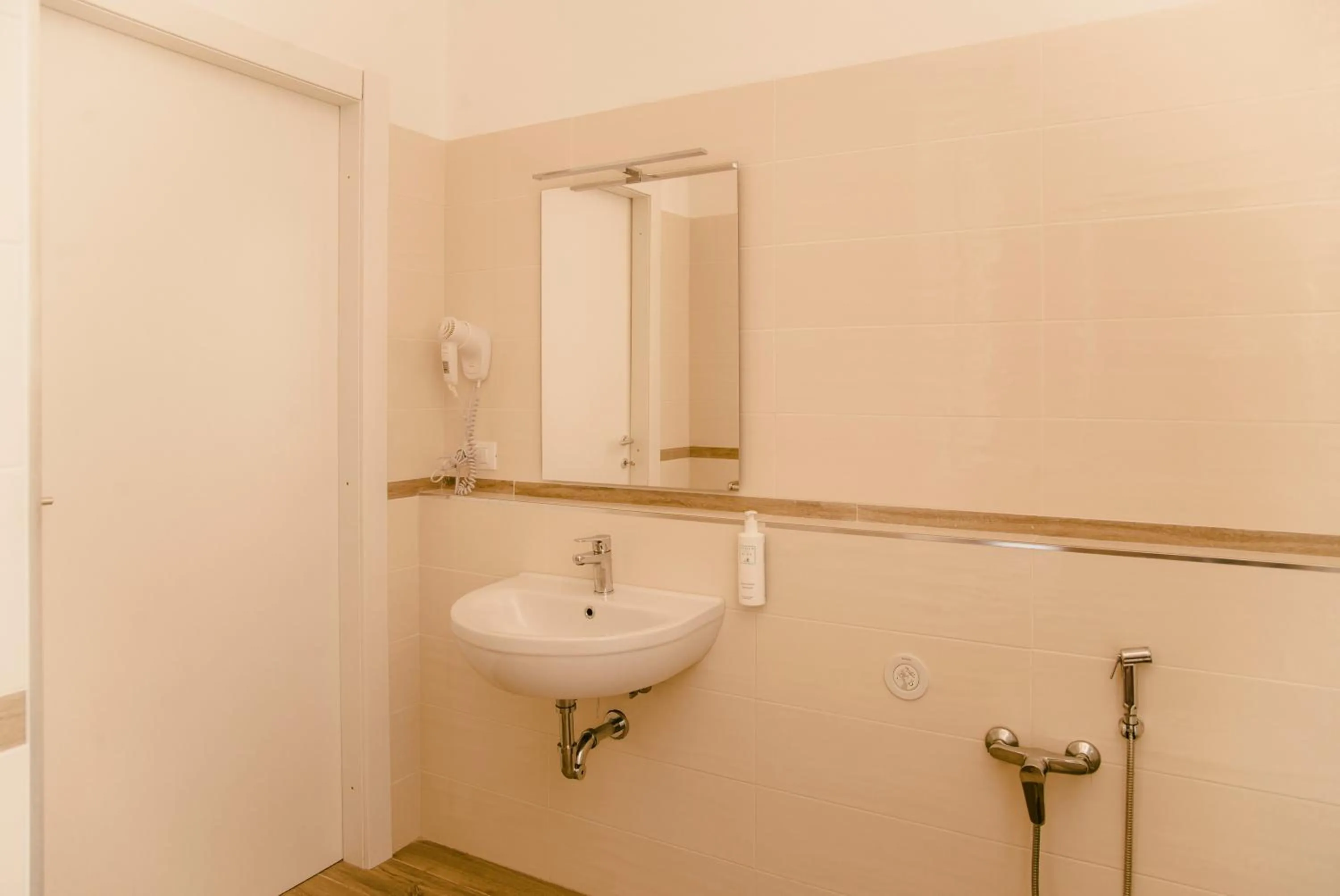 Shower in Residence Altair - Serra degli Alimini