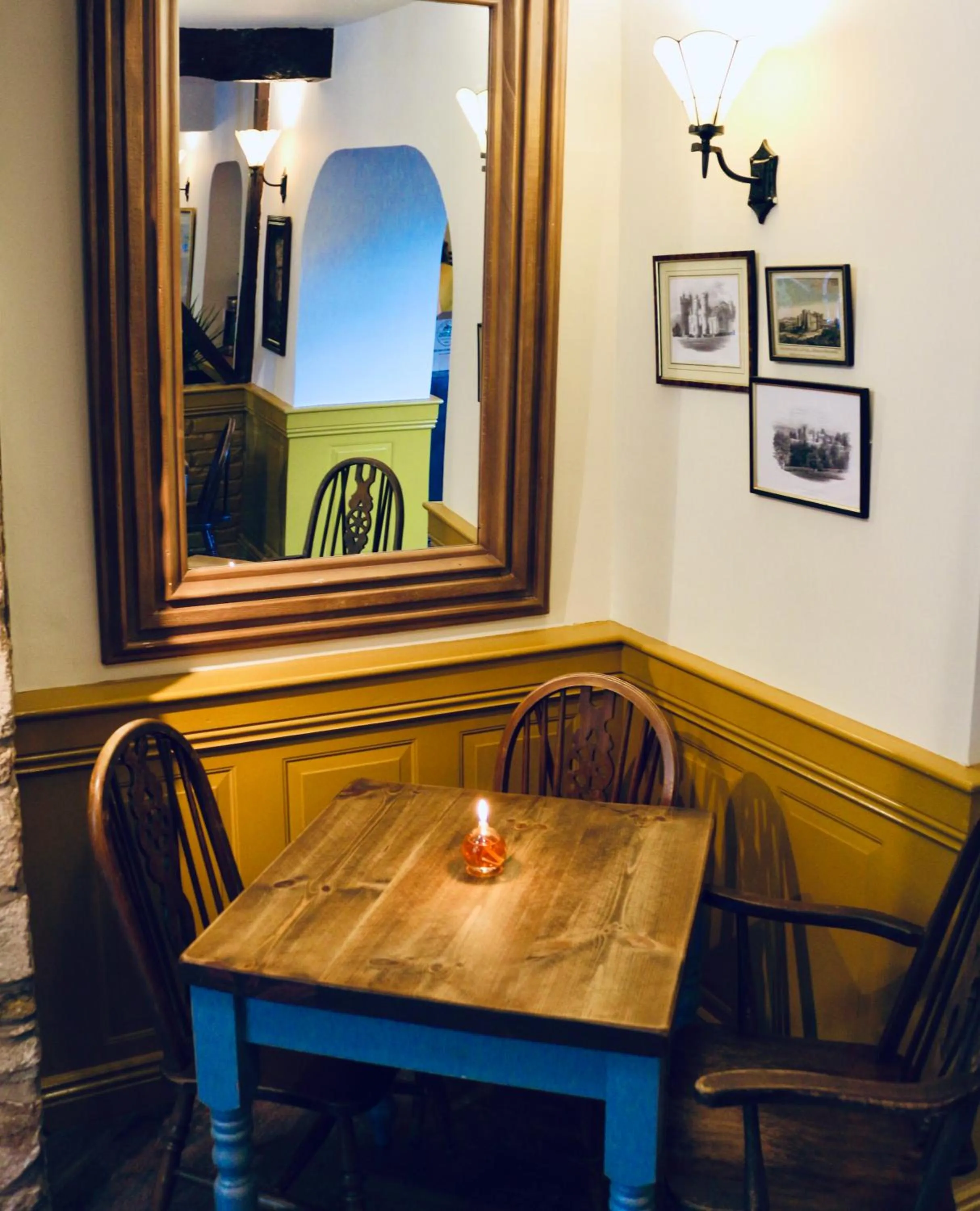 Restaurant/places to eat in The Hostelrie at Goodrich