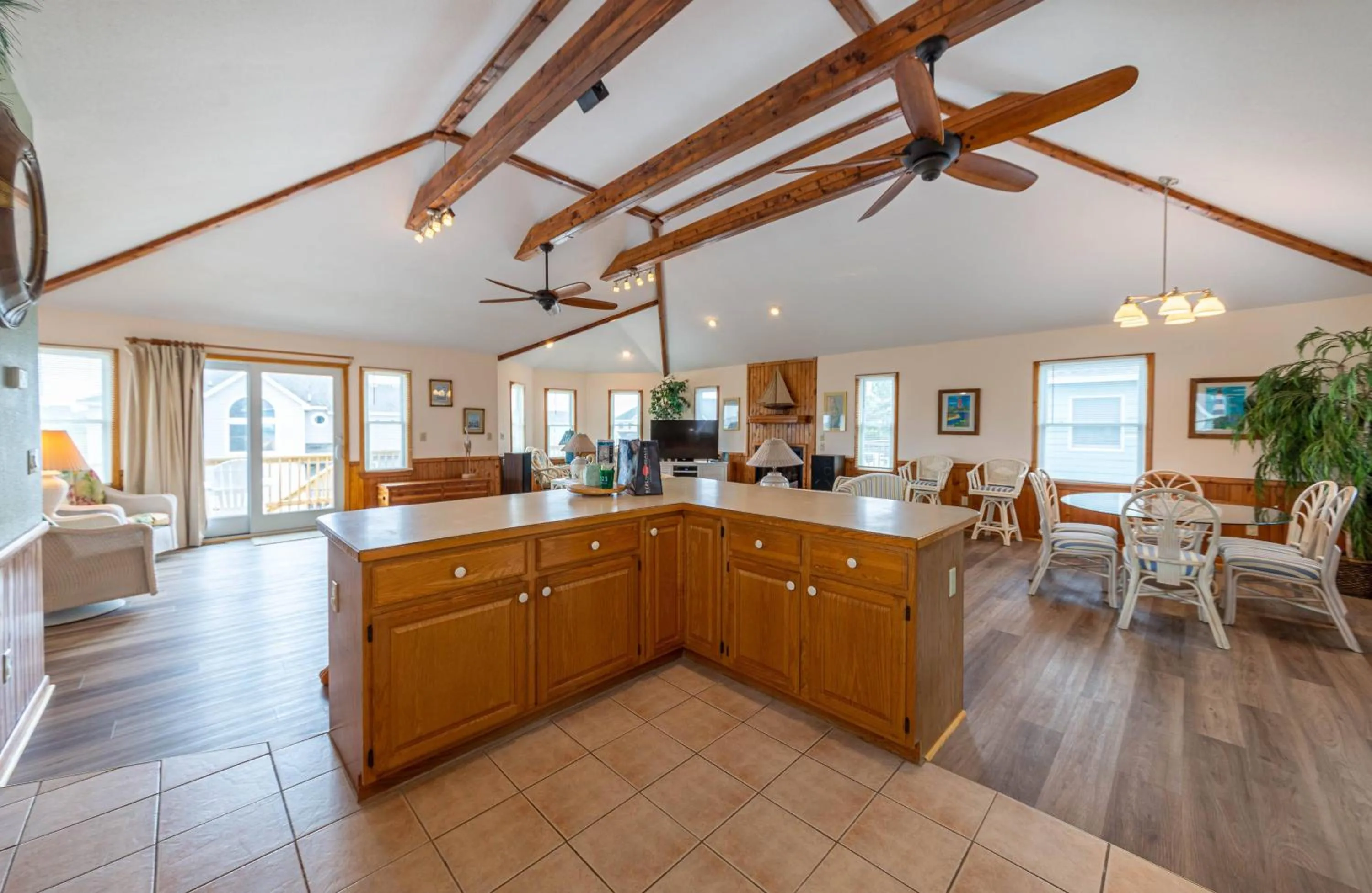 Blue Moon - Corolla, Crown Point, 240 Yds to Beach, Hot Tub, Pets OK, Community Pool and Tennis