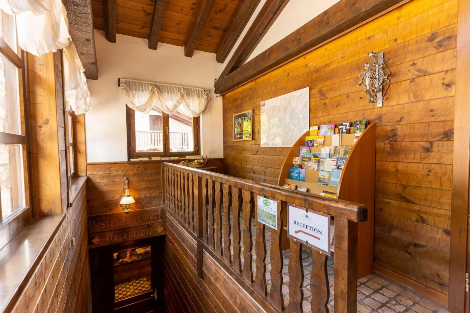 Lobby or reception in Hotel Des Alpes