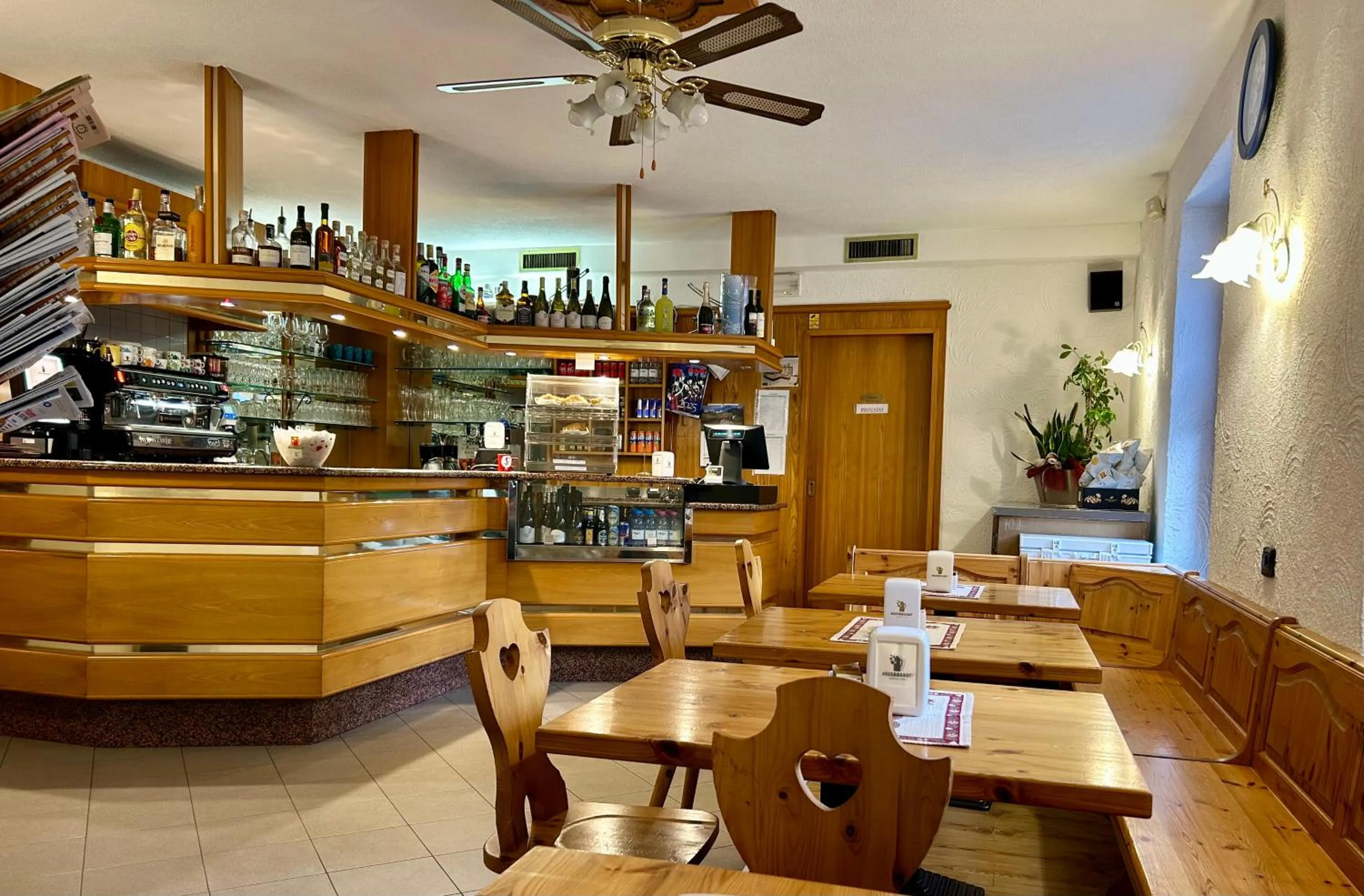 Restaurant/places to eat in Residence Al Pescatore