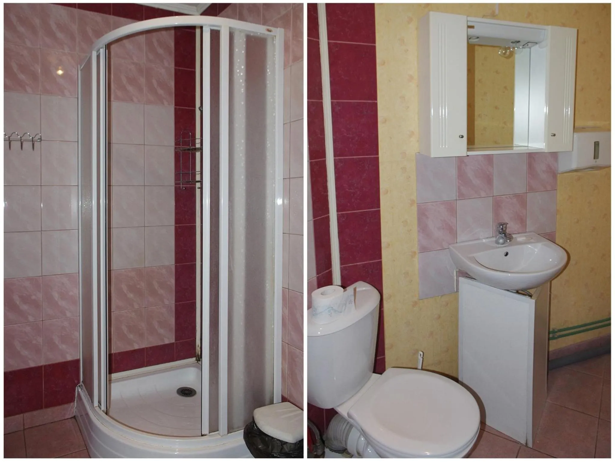 Shower in Hotel Erfolg