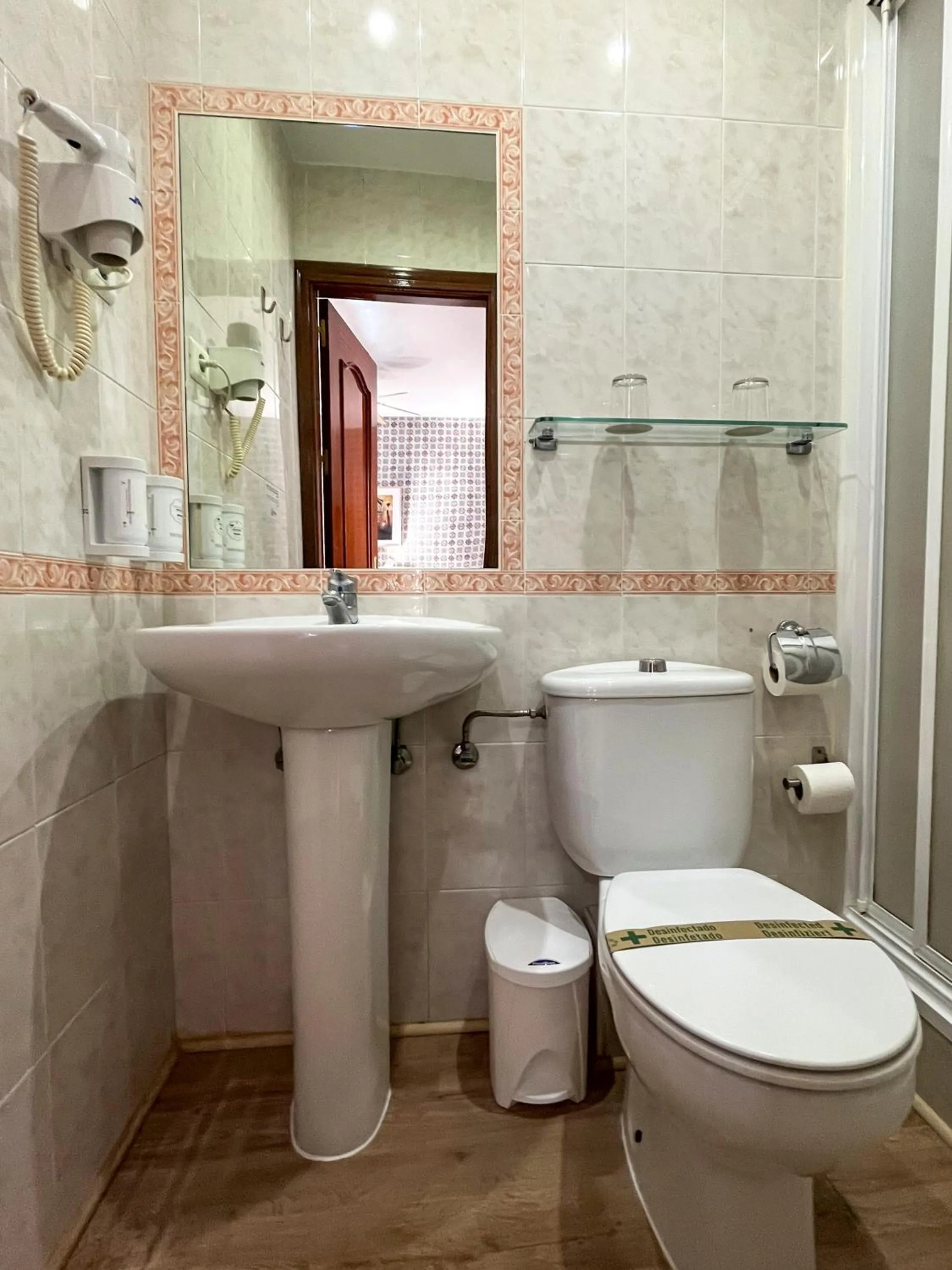 Bathroom in Beatriz Charming Hostal