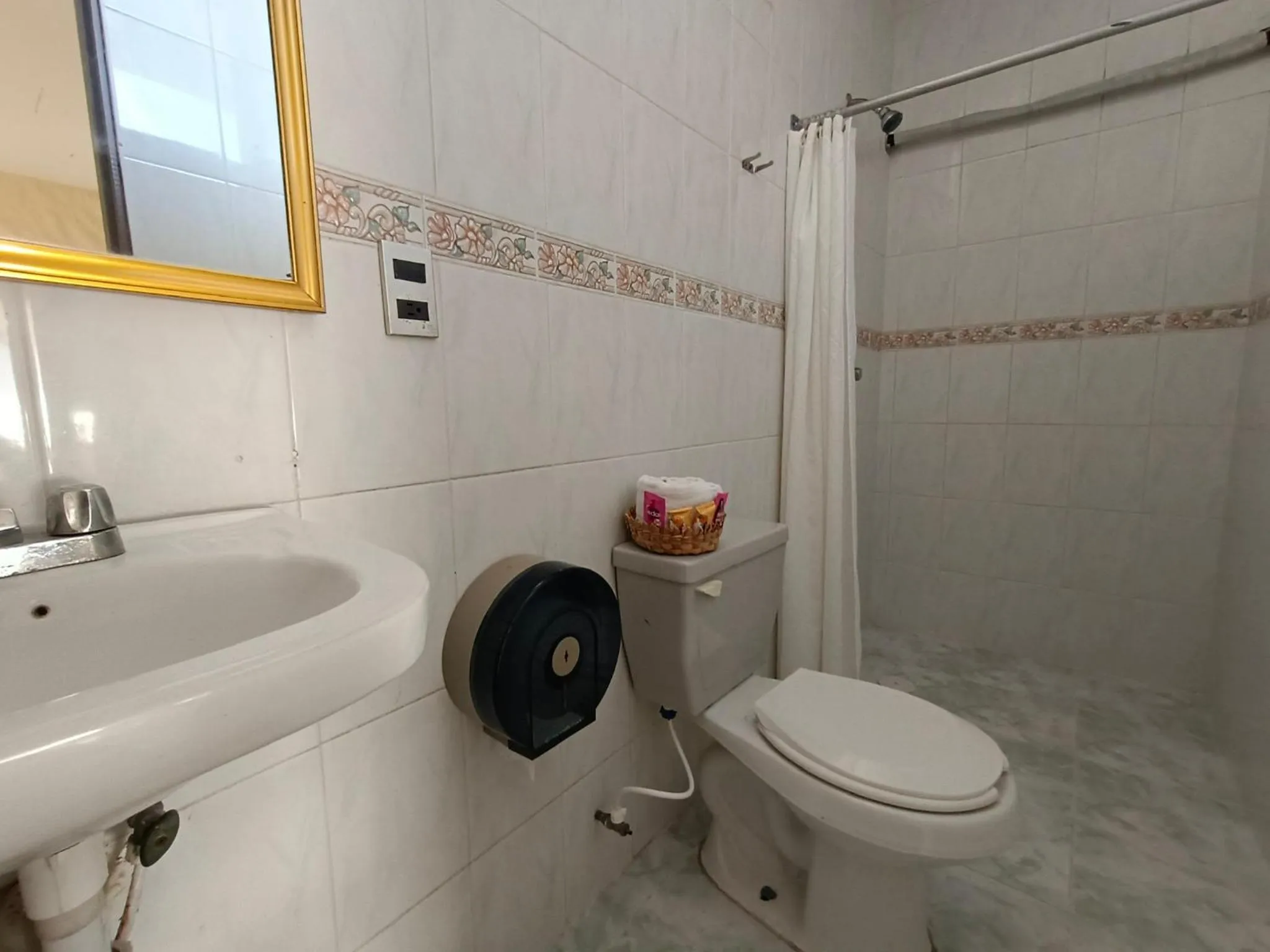 Bathroom in Hotel Playa de Oro - Enfrente de WTC y Plazas Comerciales