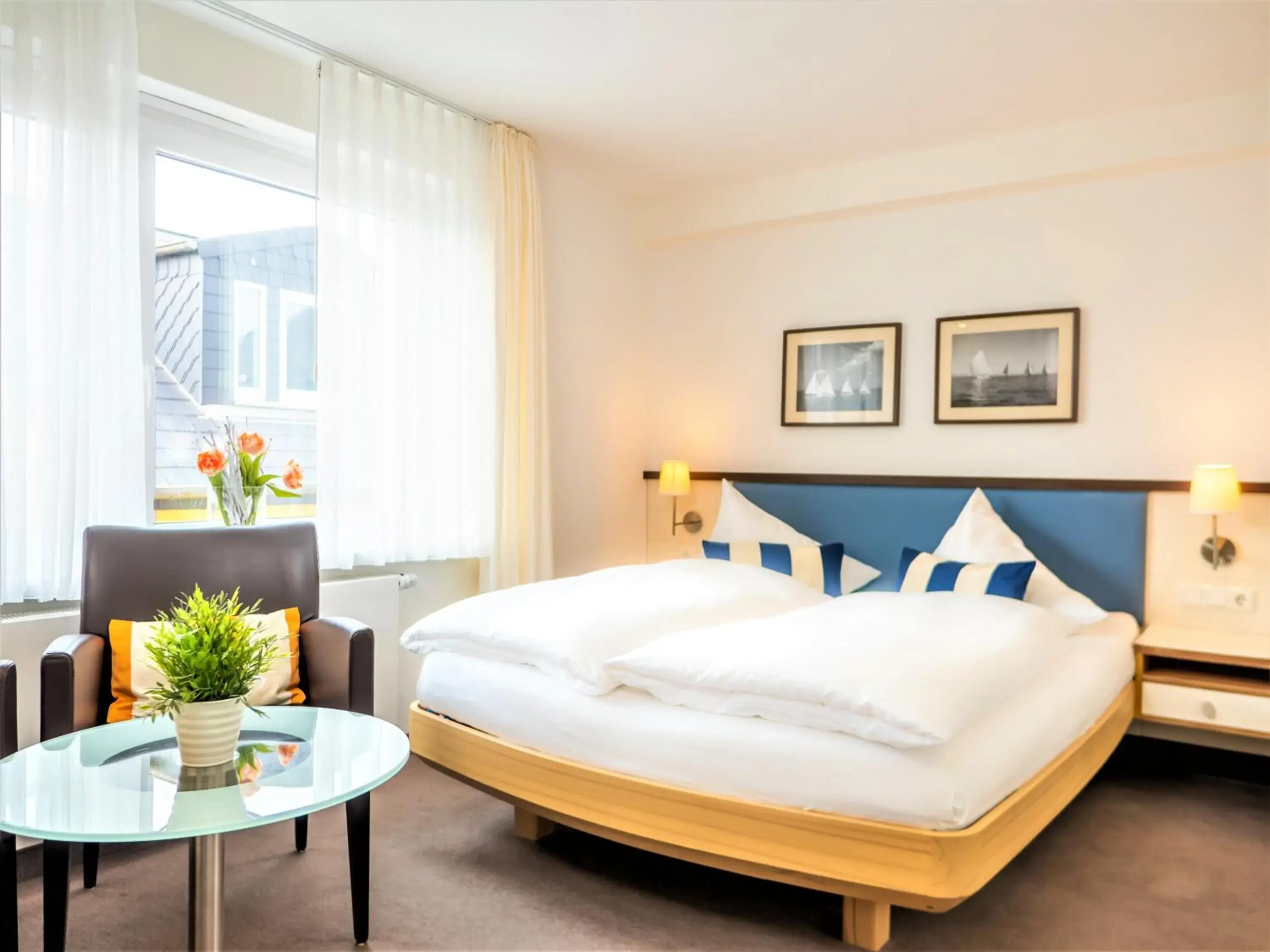 Double Room with Garden View - single occupancy in Miramar Double Room with Garden View - single occupancy in Miramar