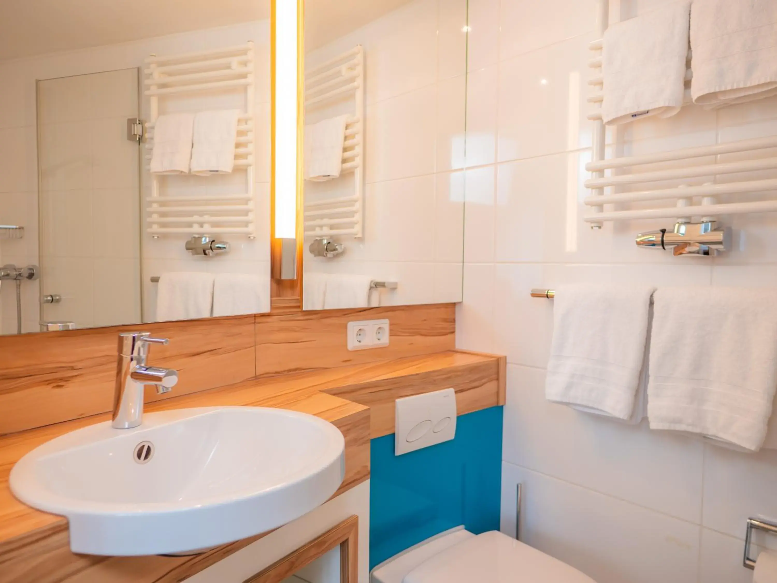 Small Double Room with Garden View - single occupancy in Miramar Small Double Room with Garden View - single occupancy in Miramar