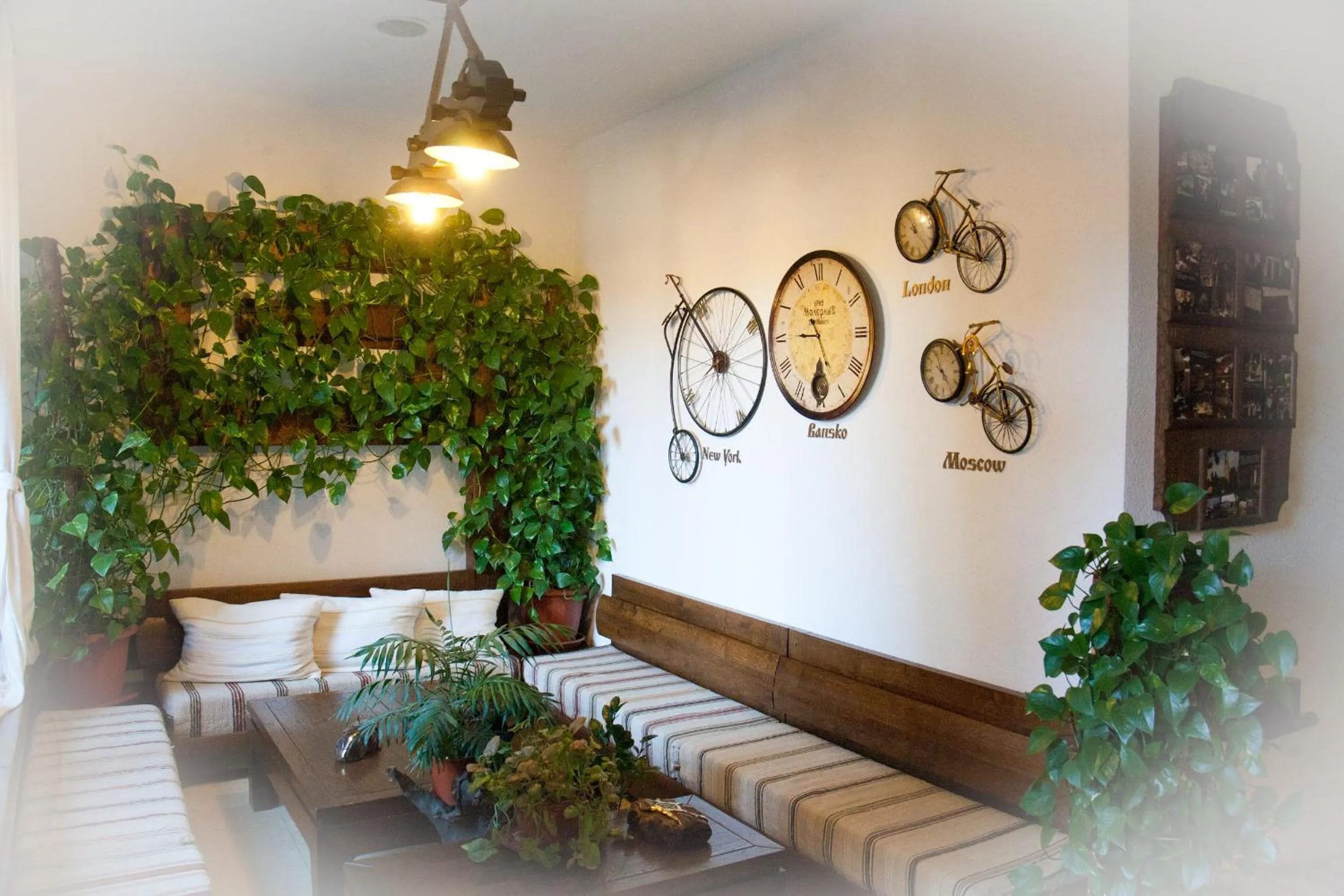 Lobby or reception in Molerite Complex