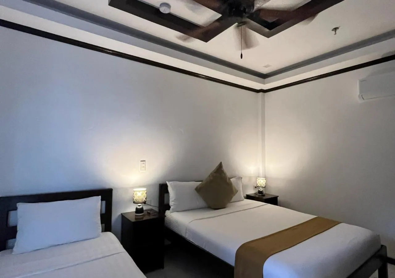 Bedroom, Bed in Hotel Oasis Port Barton