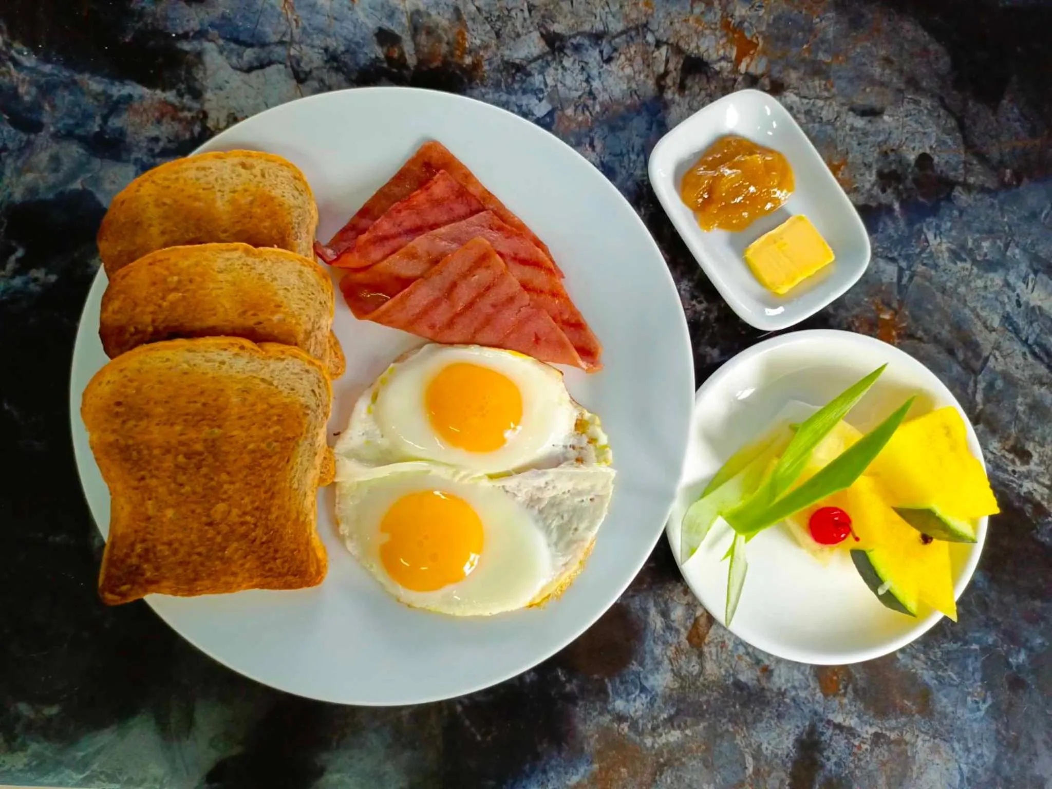 Breakfast in Hotel Oasis Port Barton