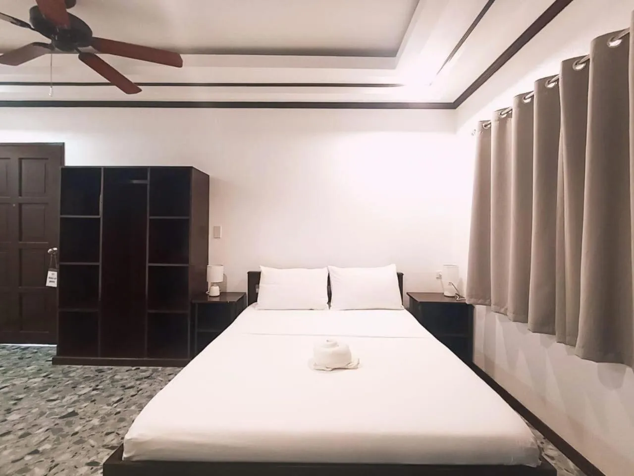 Bed in Hotel Oasis Port Barton