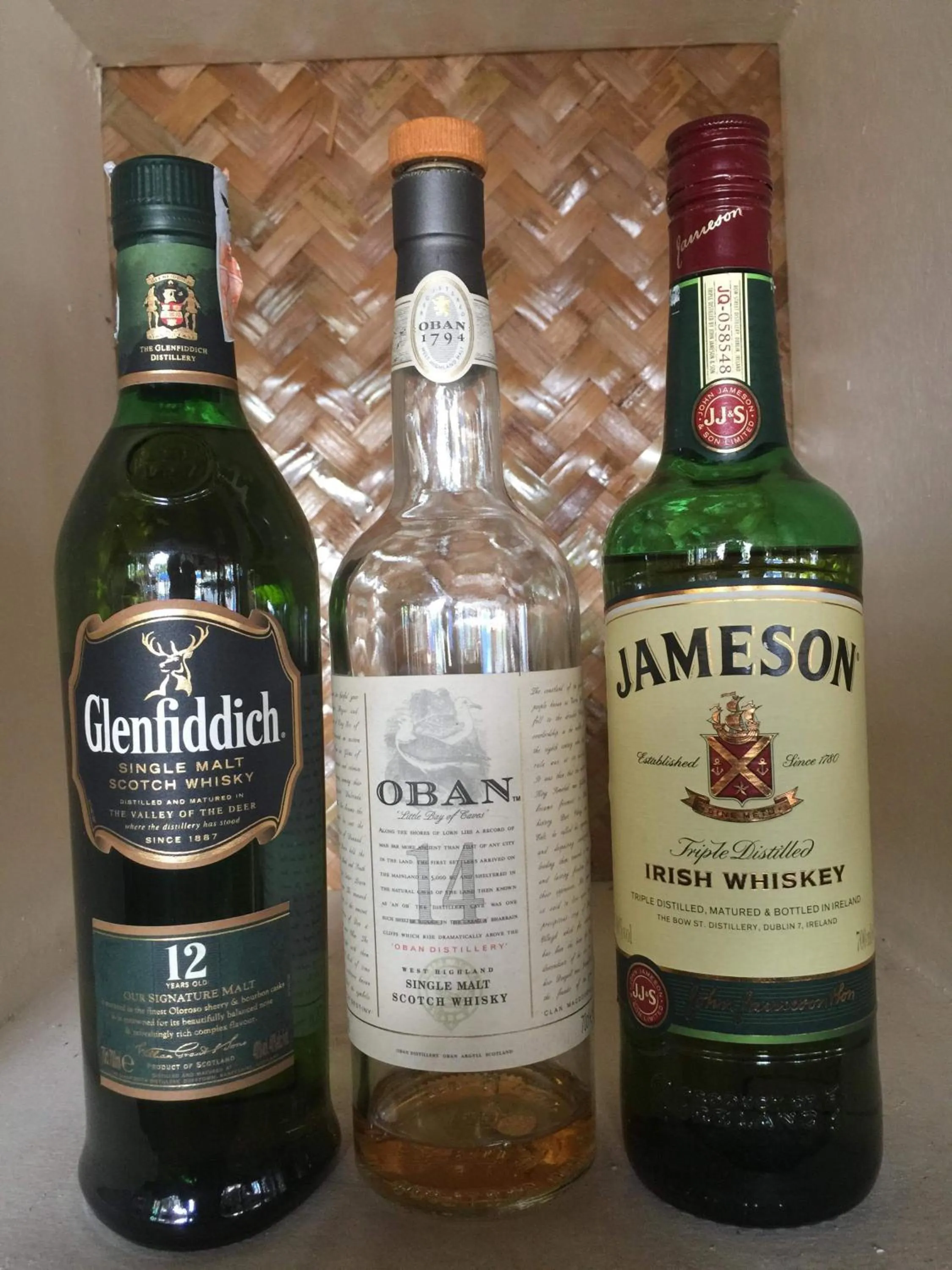 Restaurant/places to eat in Hotel Oasis Port Barton