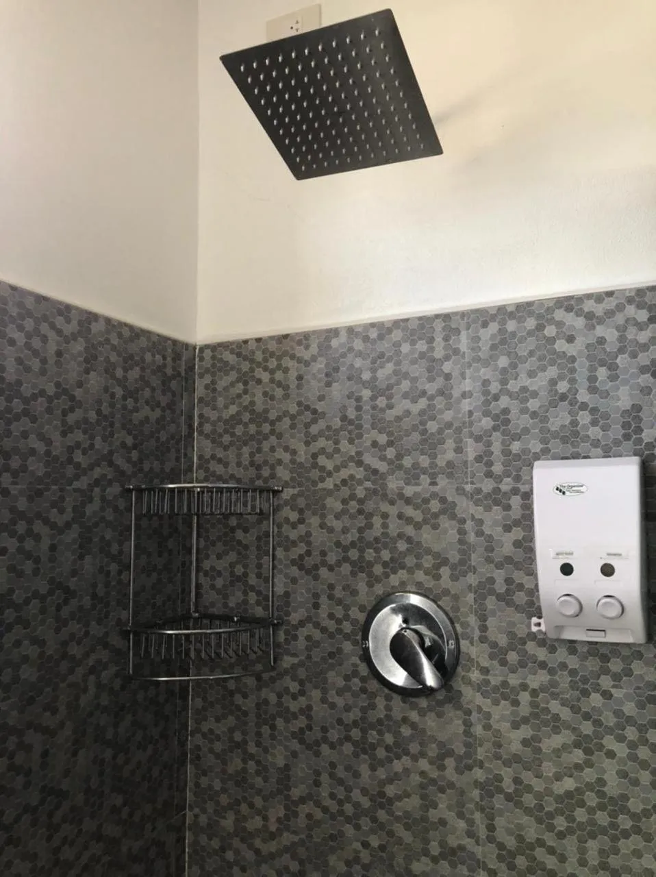 Shower in Hotel Oasis Port Barton