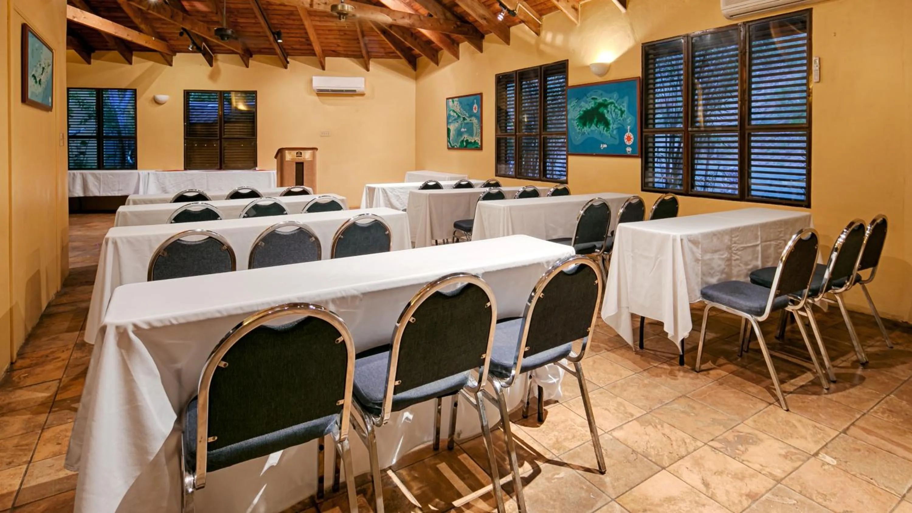 Meeting/conference room in Emerald Beach Resort
