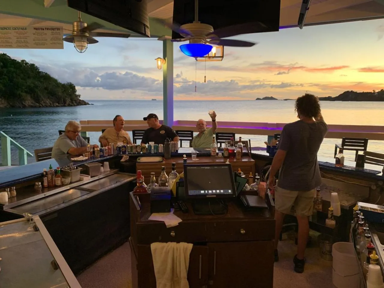 Restaurant/places to eat in Emerald Beach Resort